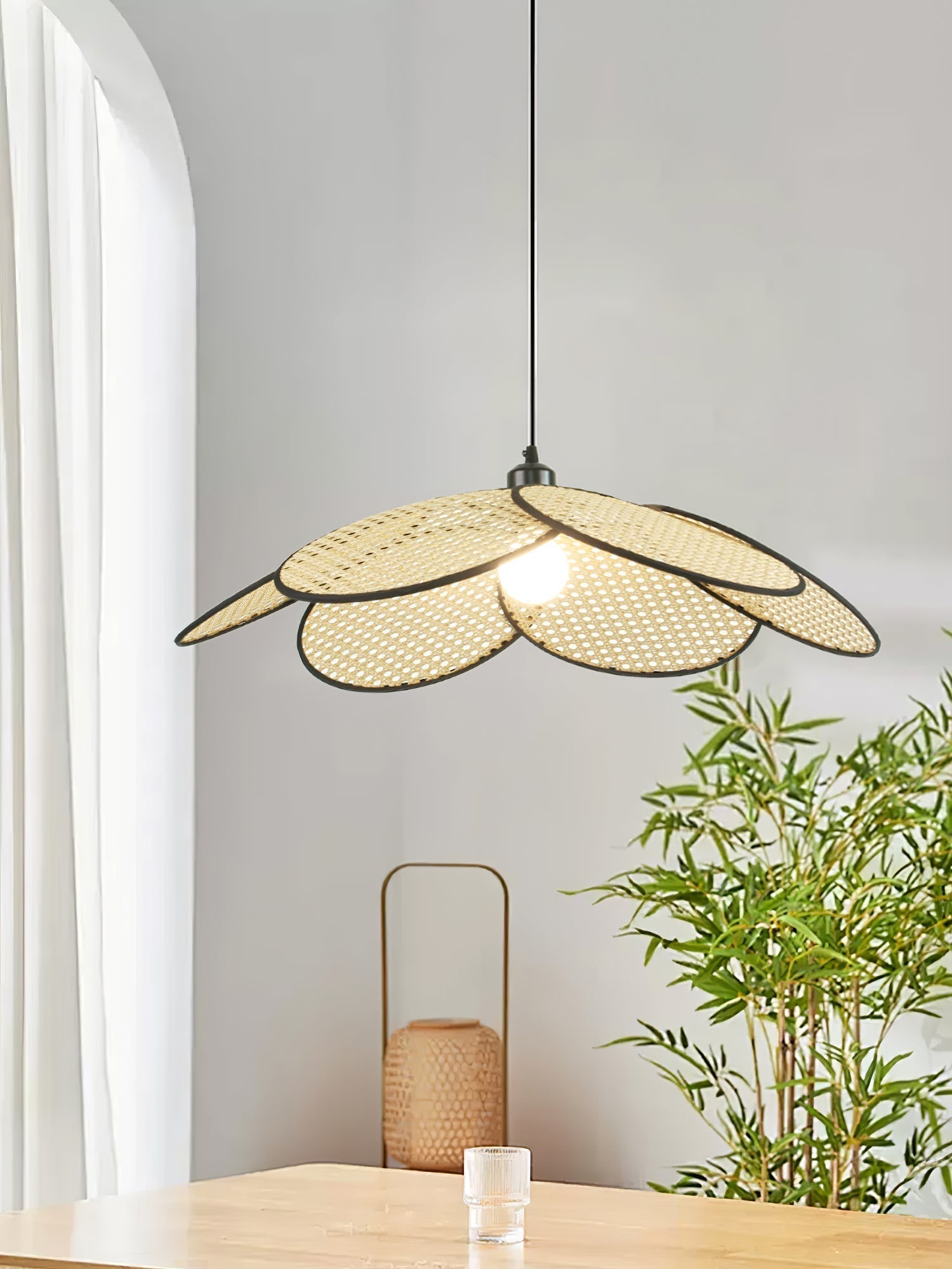 Vemarora Premium Élégance Pétales Rotin Tissu Pendentif Lampe