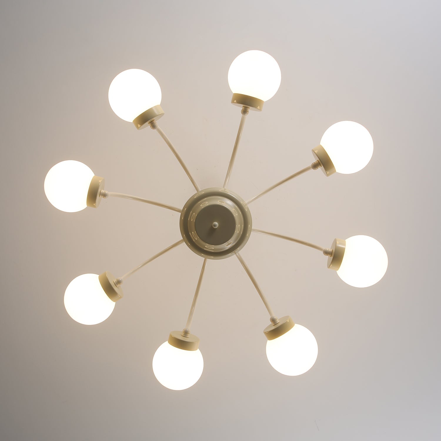 Lustra Lustre 8-Lumières Globe Pivone Élégant