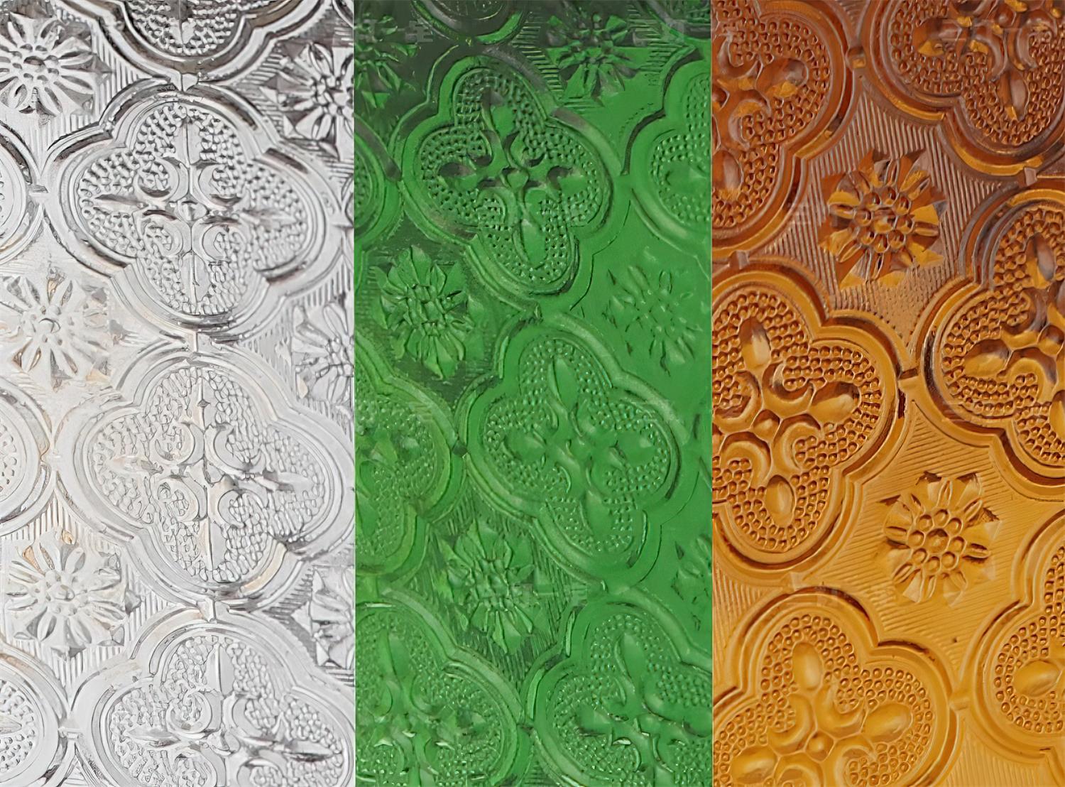Radia Lustre Plafonnier Cadre en Bois Panneaux en Verre Géométriques