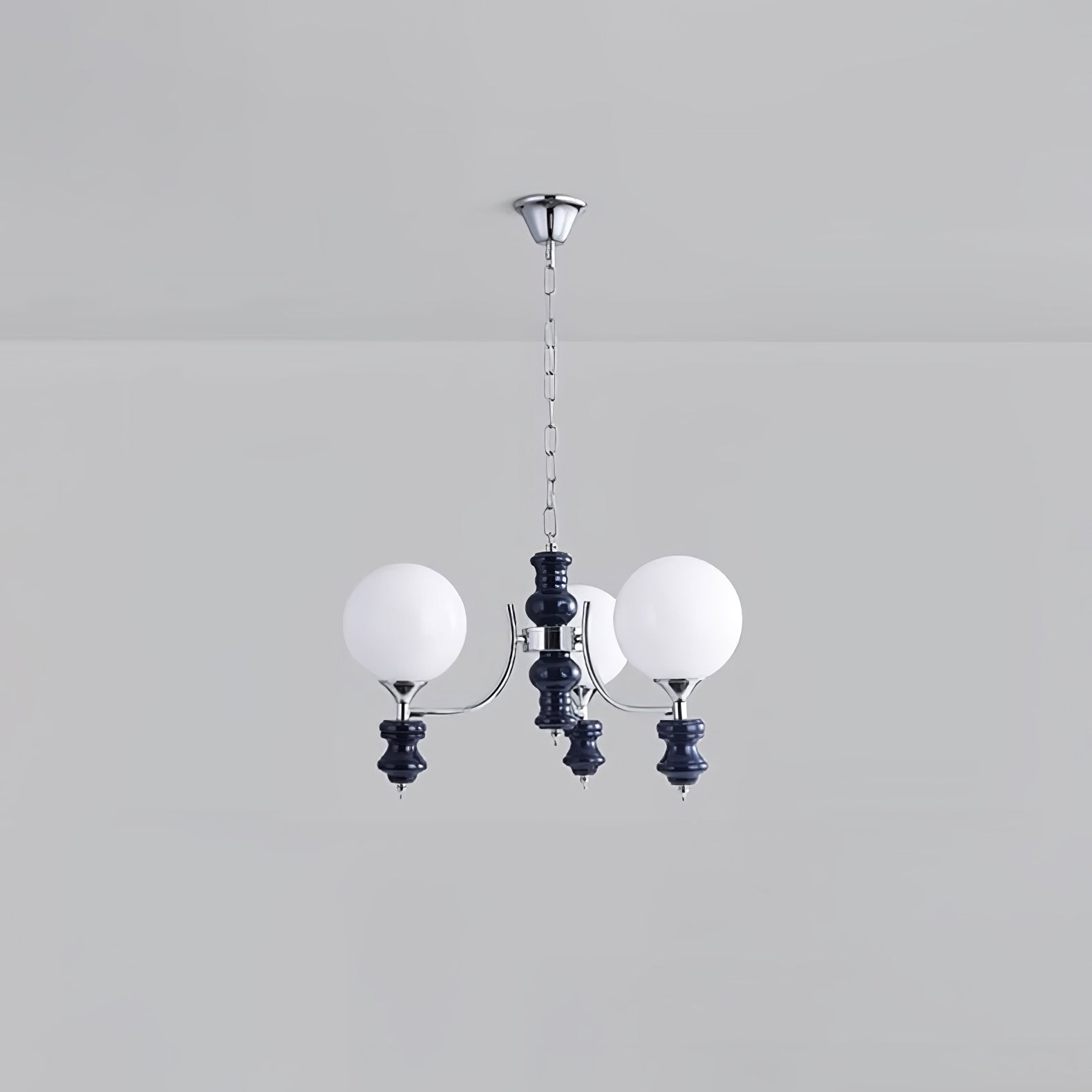 Aurora Lustre Regal Orb Givré