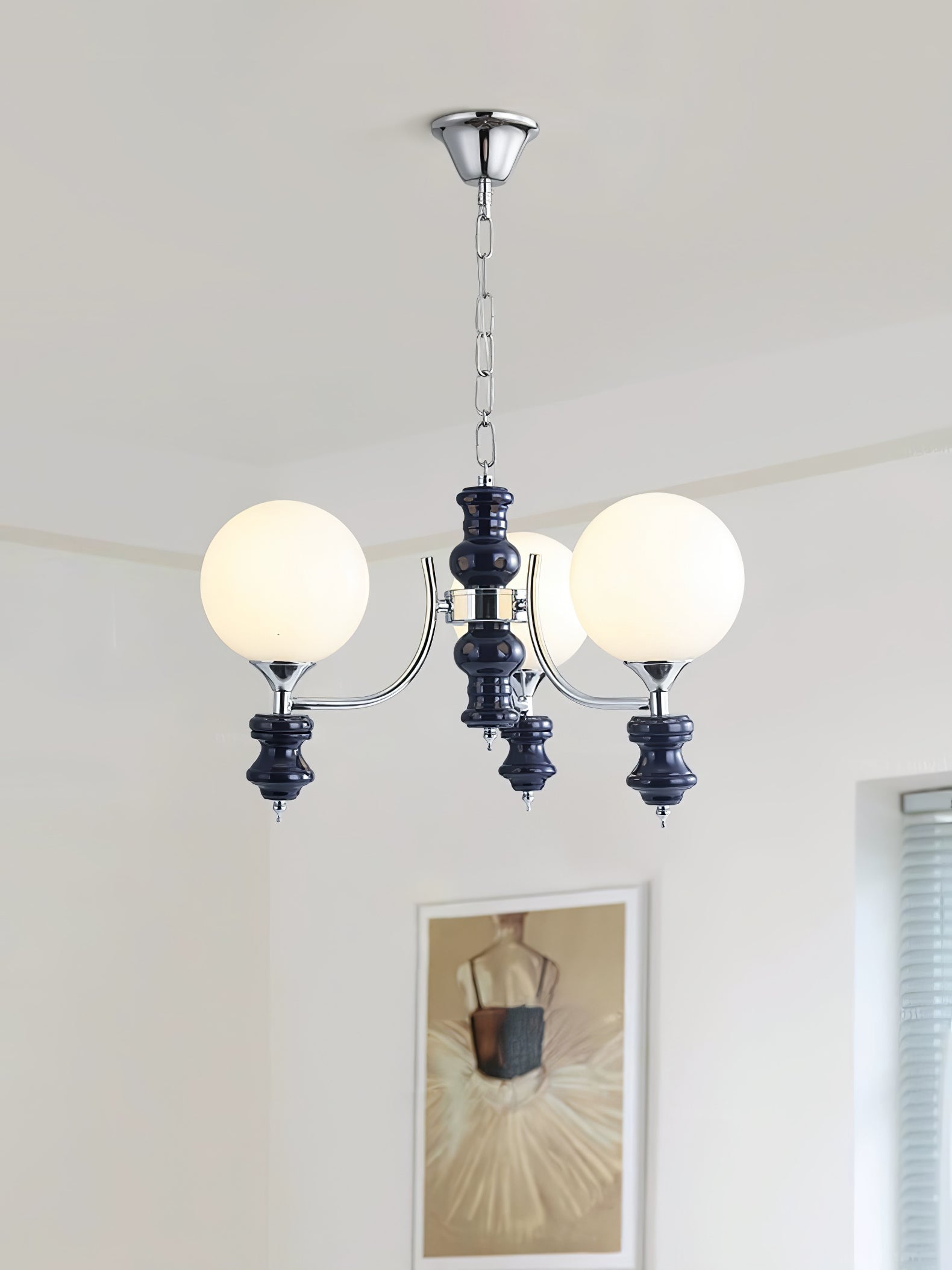 Aurora Lustre Regal Orb Givré