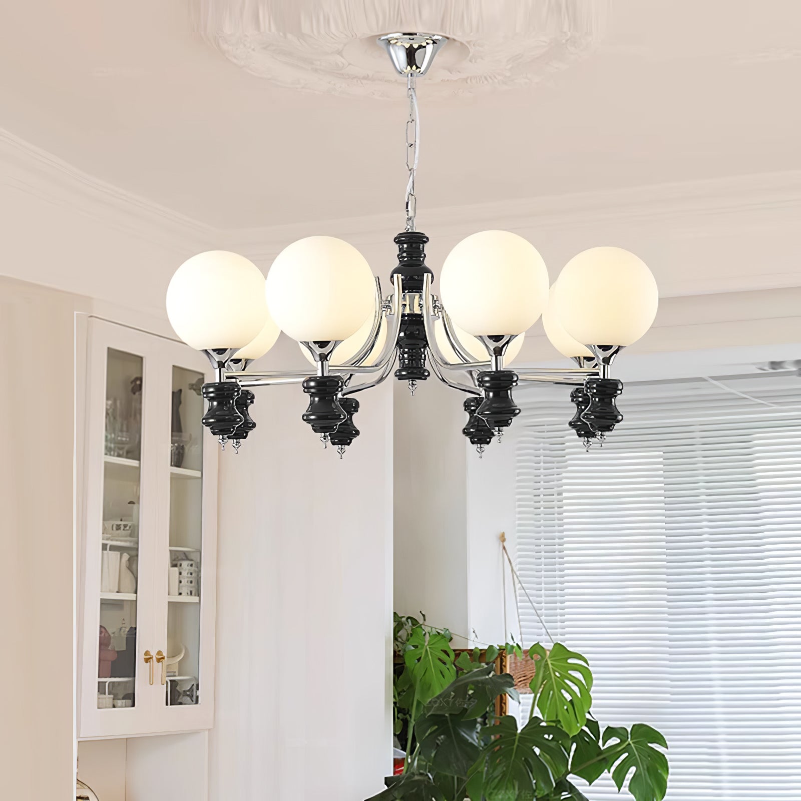 Aurora Lustre Regal Orb Givré