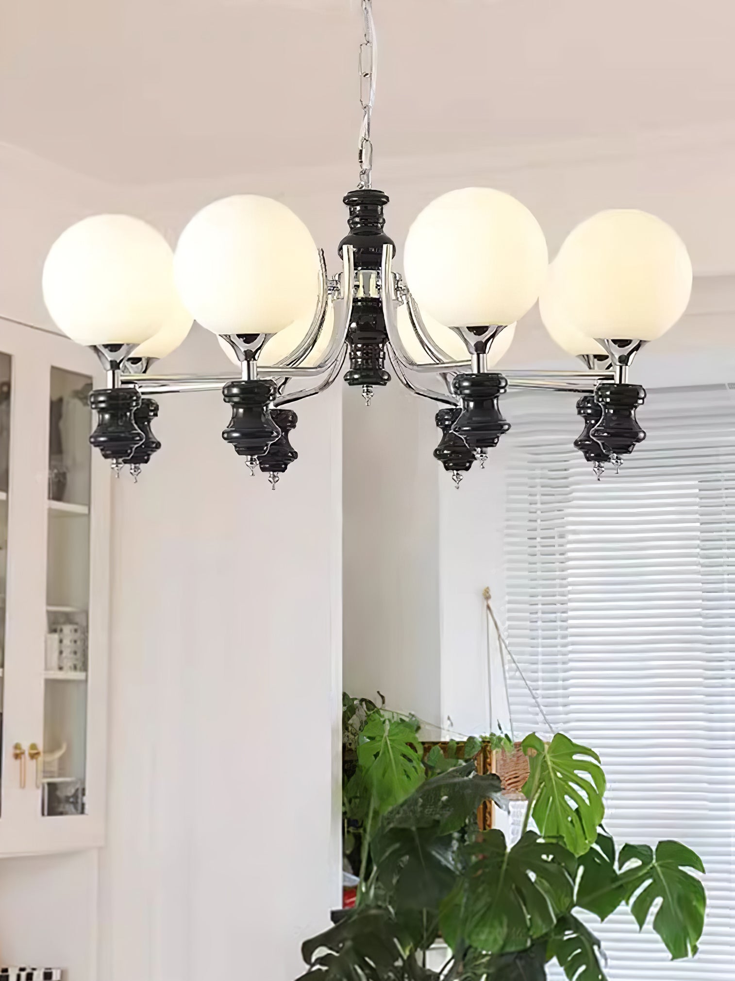 Aurora Lustre Regal Orb Givré