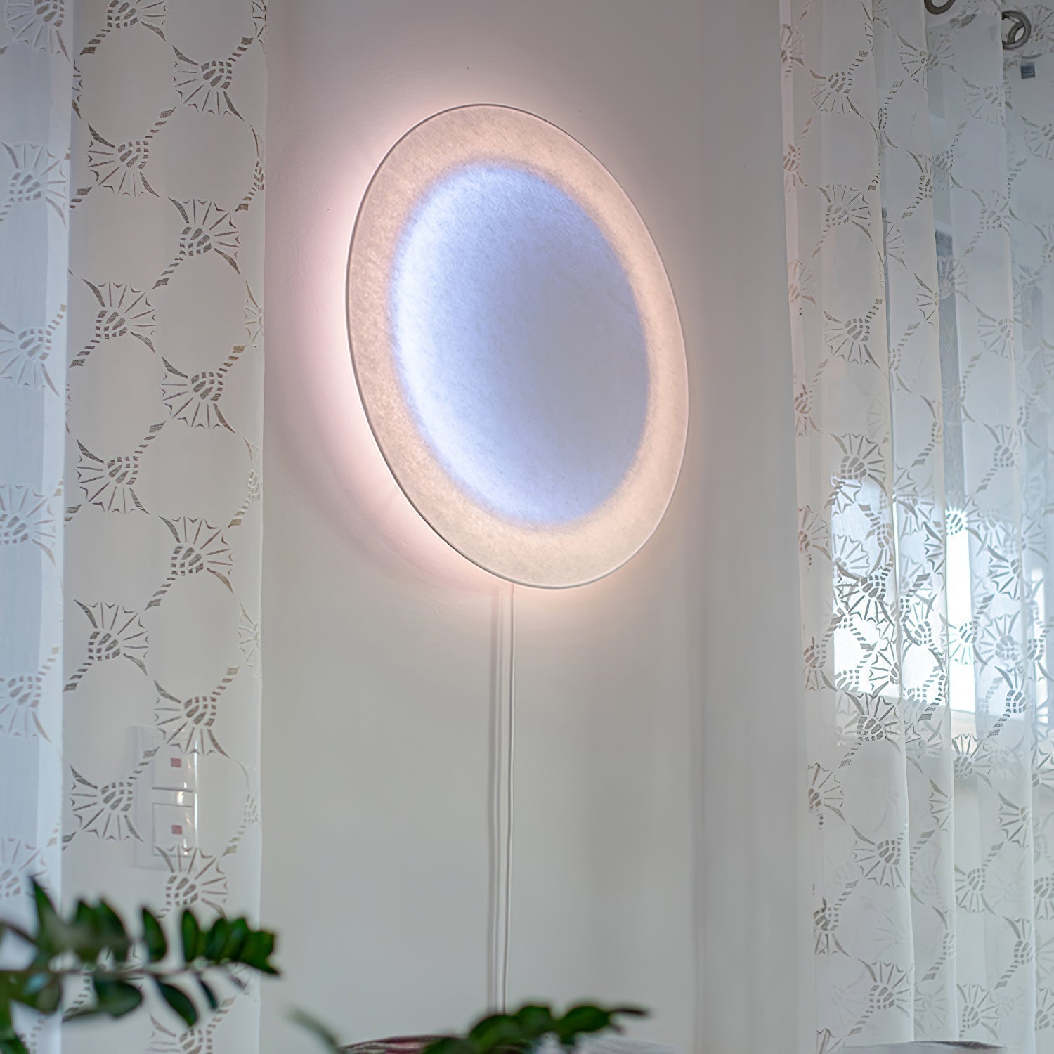 Zevarus Art Relax Plug-in Wall Light