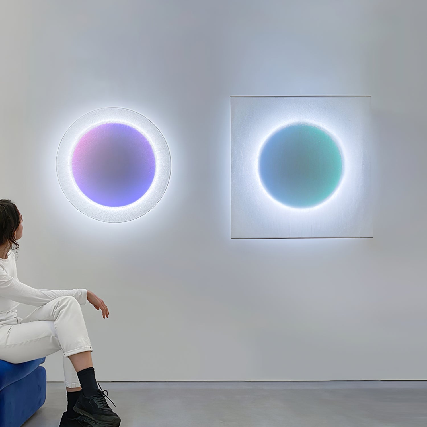 Zevarus Art Relax Plug-in Wall Light