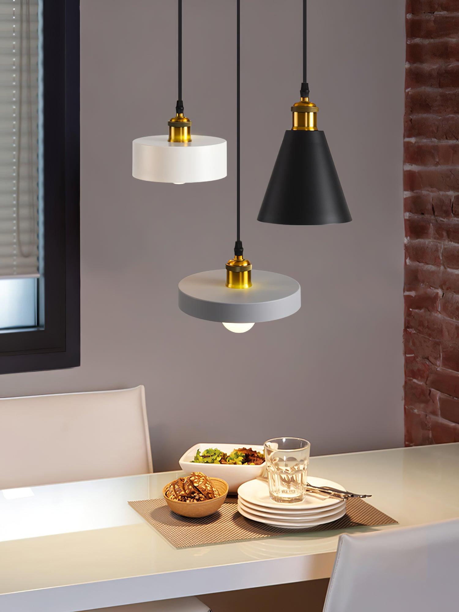Trio Lampe Suspendue Industrielle en Résine
