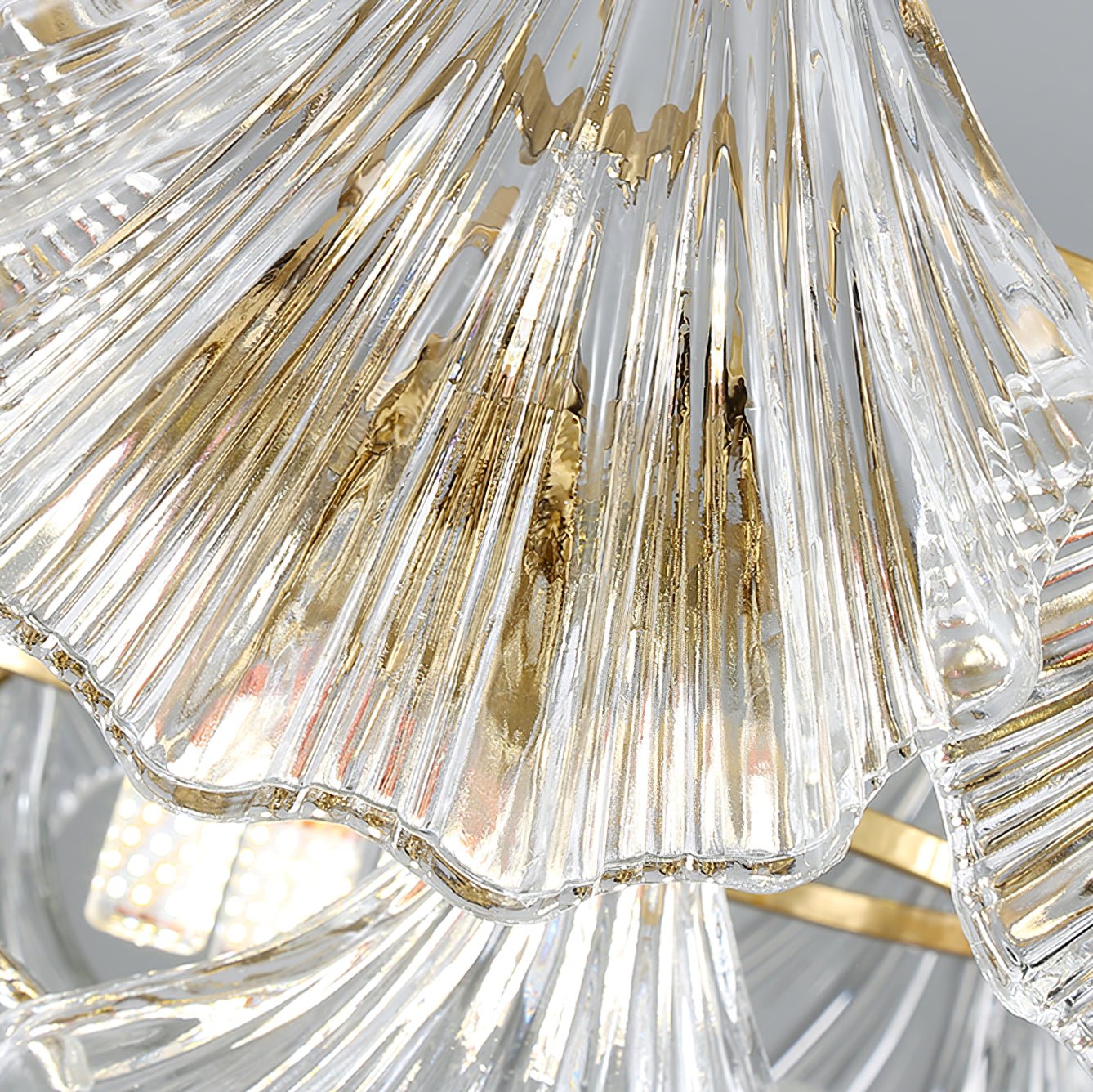 Lustra Plafonnier en Verre Ridé Shell Doré