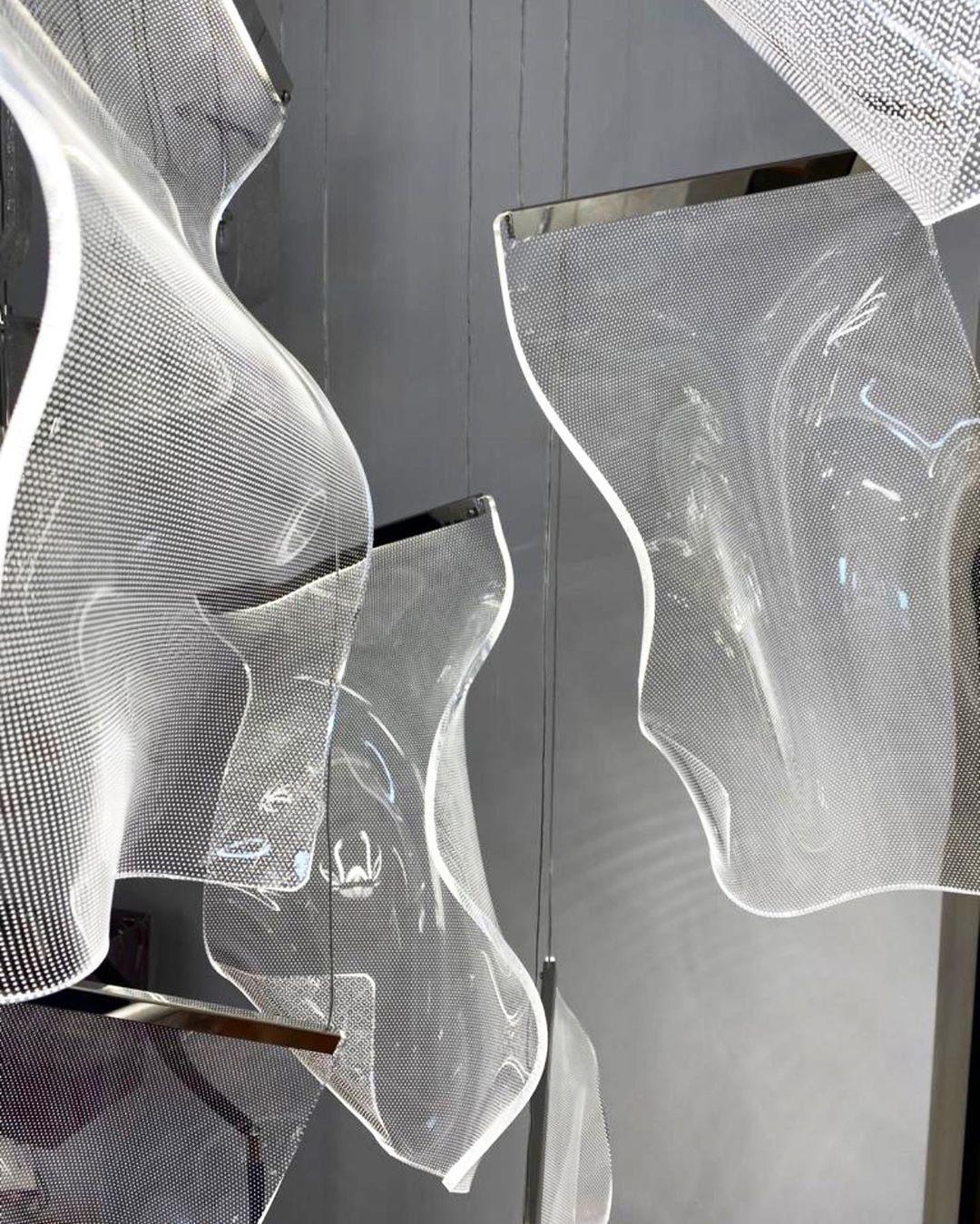 Lustra Lustre Acrylic LED Abstract Floating