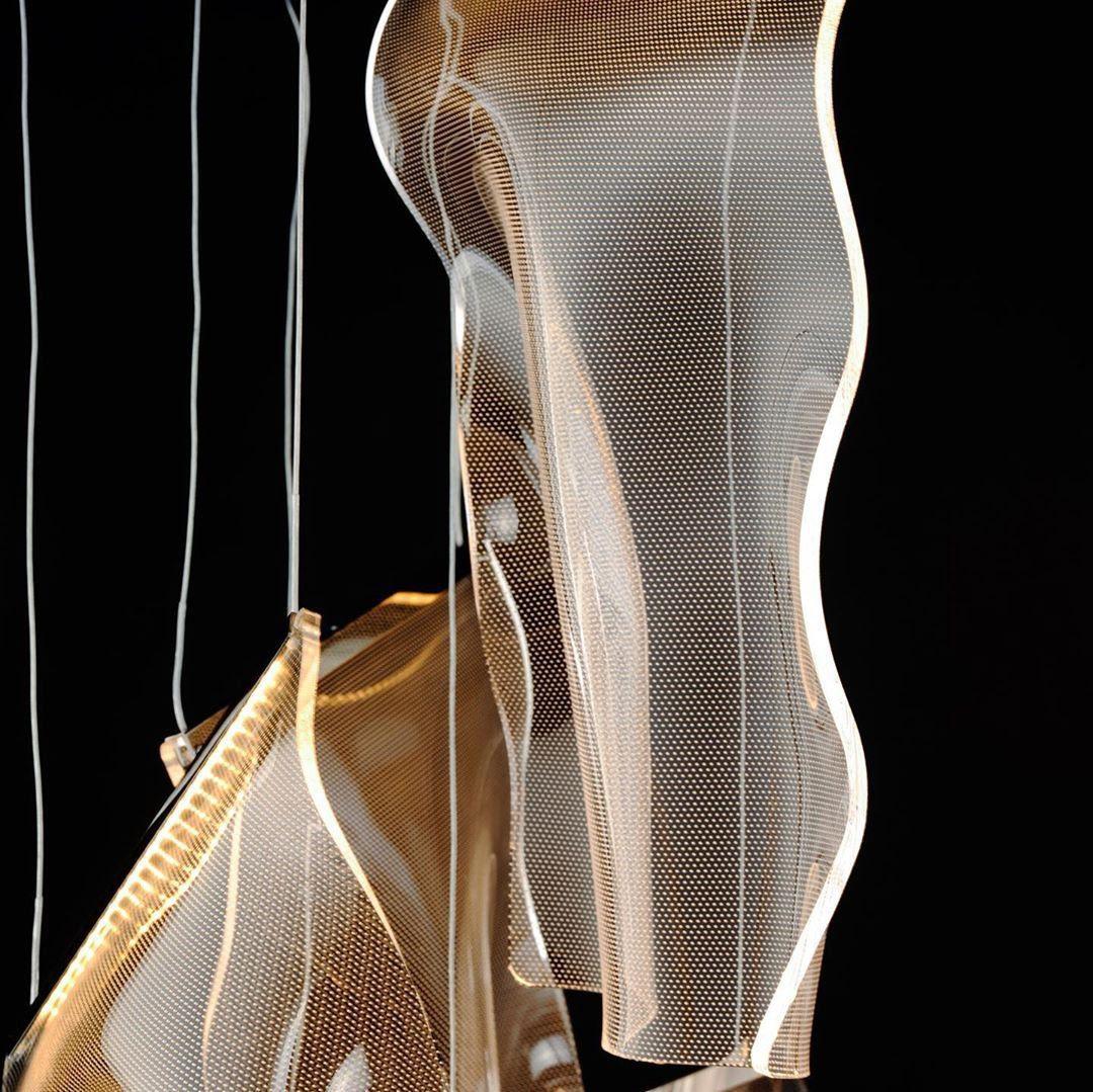 Lustra Lustre Acrylic LED Abstract Floating