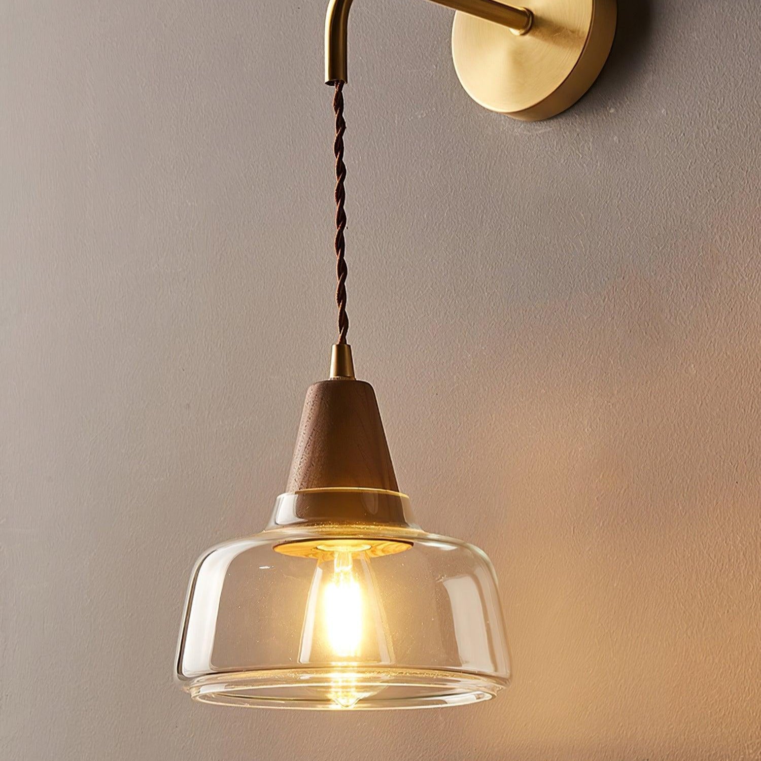Ovely  Wall Lamp