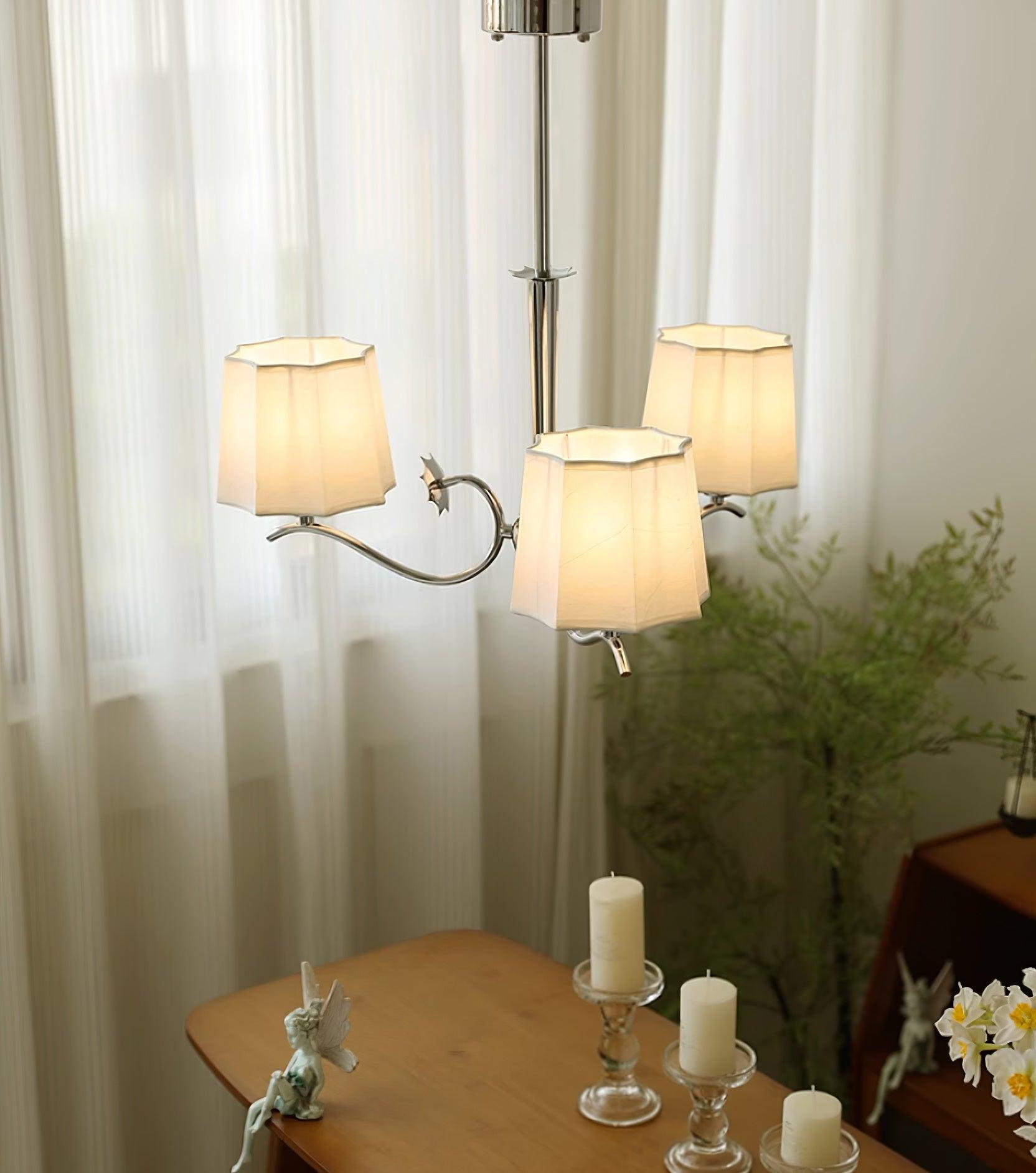 Rockville Lustre Abat-jours en Tissu Bras Courbés en Nickel Élégant