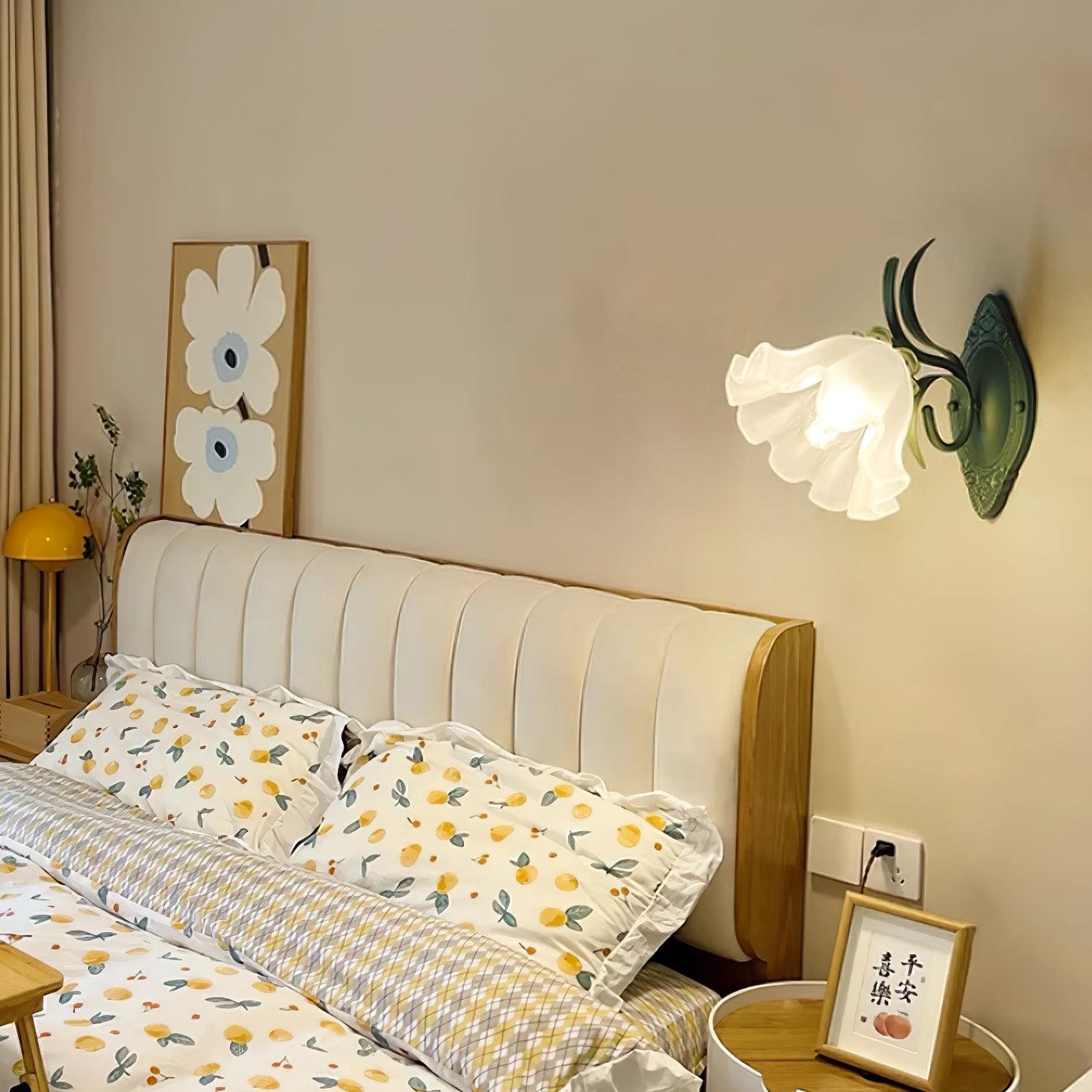 Nivan Applique murale vintage avec abat-jour en verre à motif floral pour chambre à coucher et salon