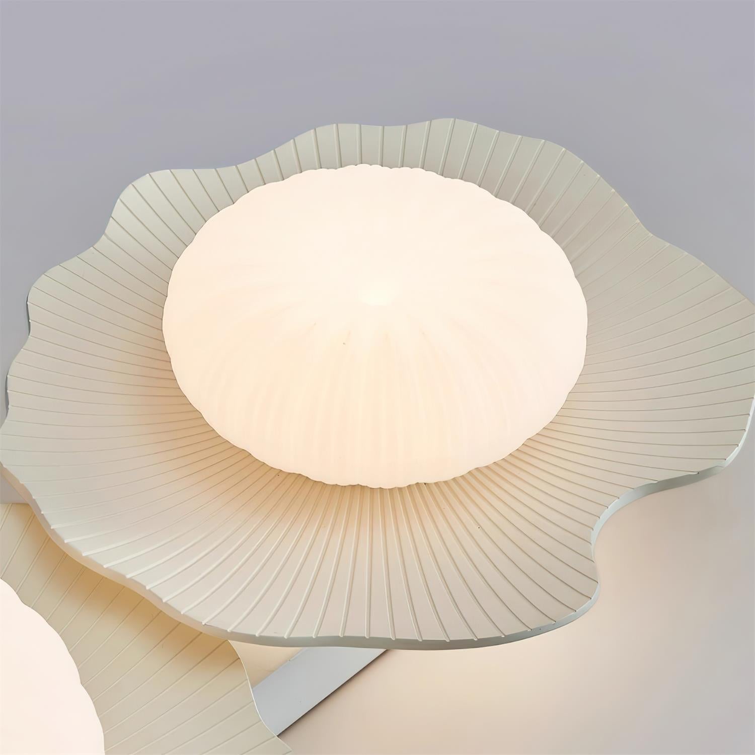 Virelli Lampe de Plafond Disque en Résine Découpé Intérieurs Ludiques