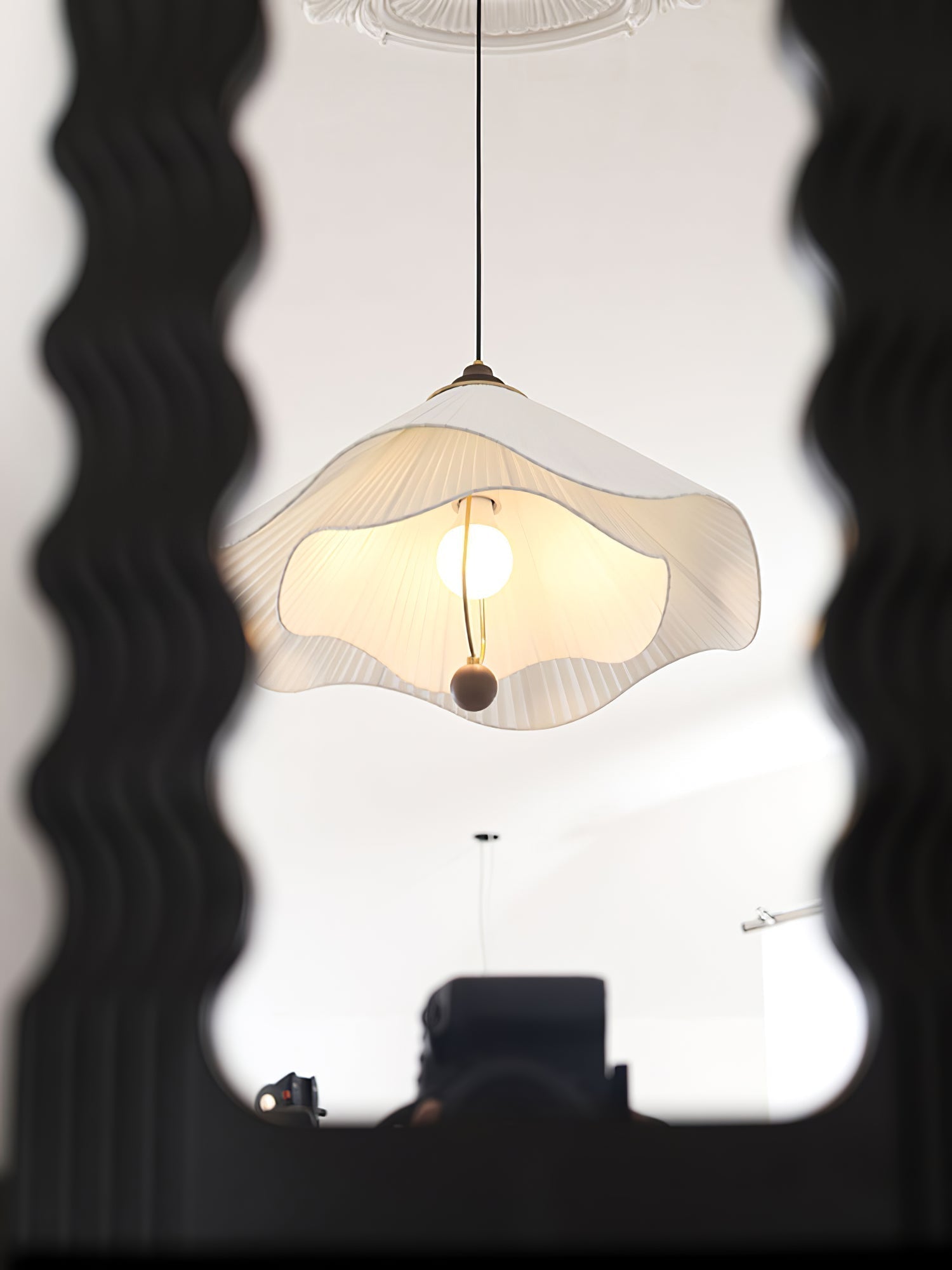 Amelie Suspension Moderne
