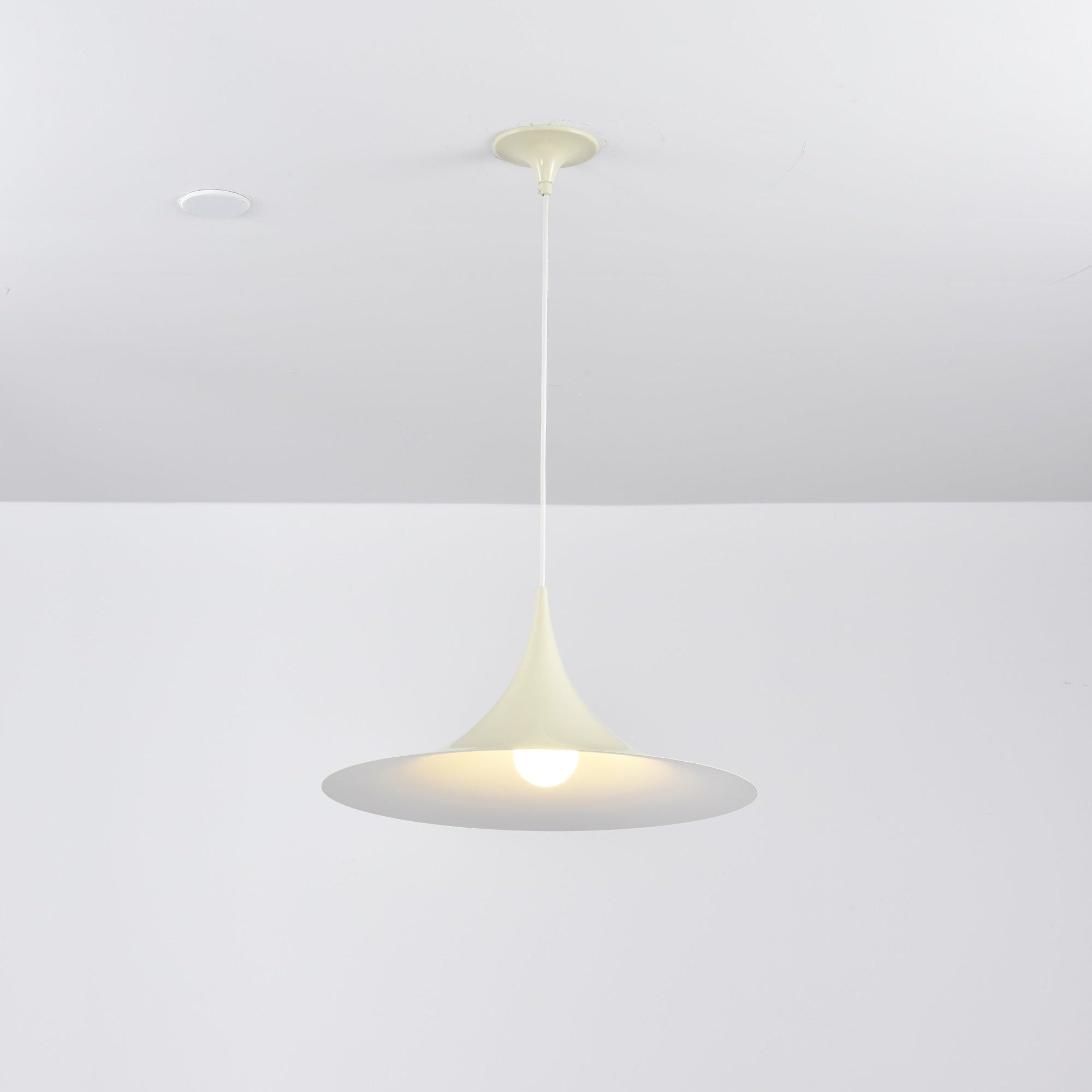 Althiran Suspension Acier Sculpturale