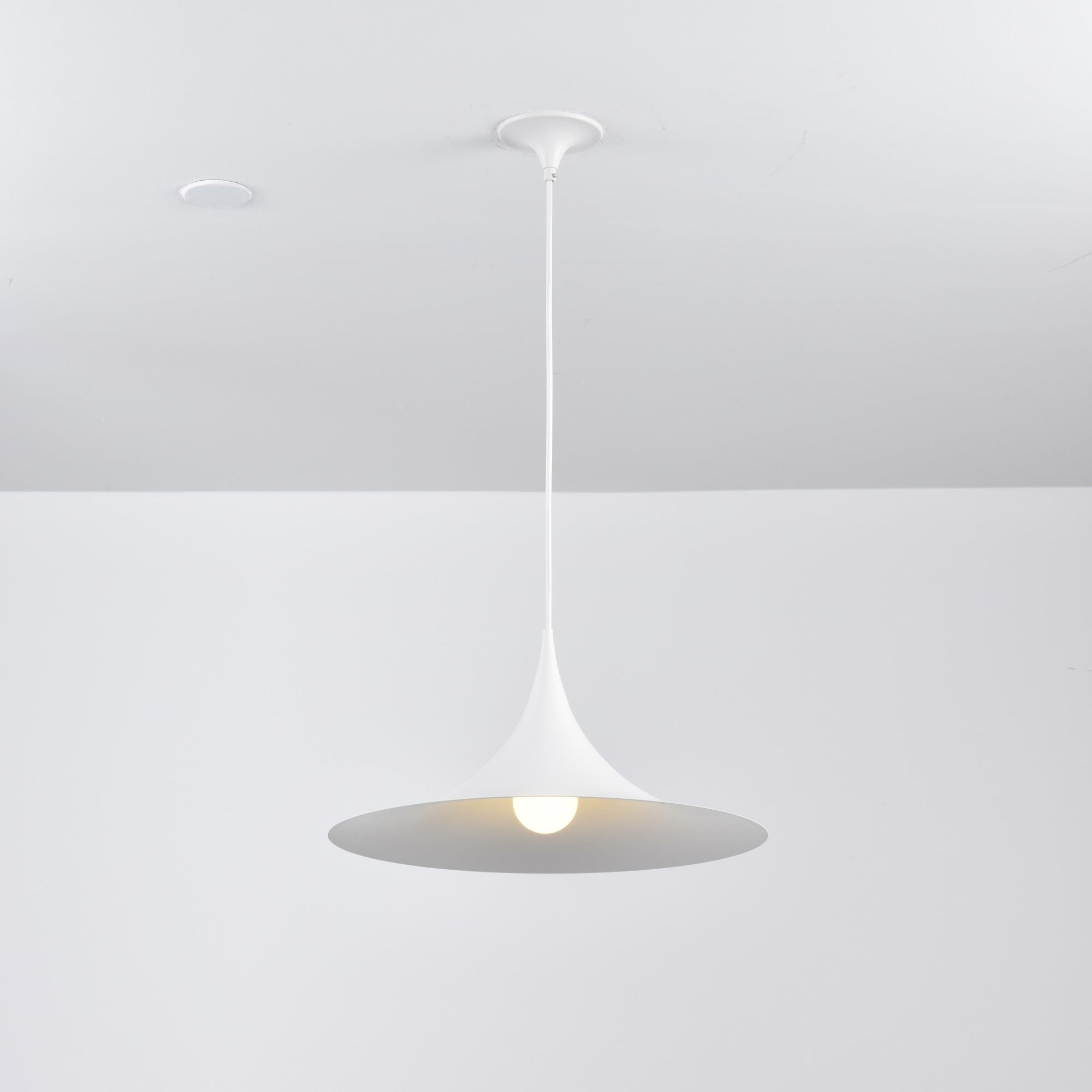 Althiran Suspension Acier Sculpturale