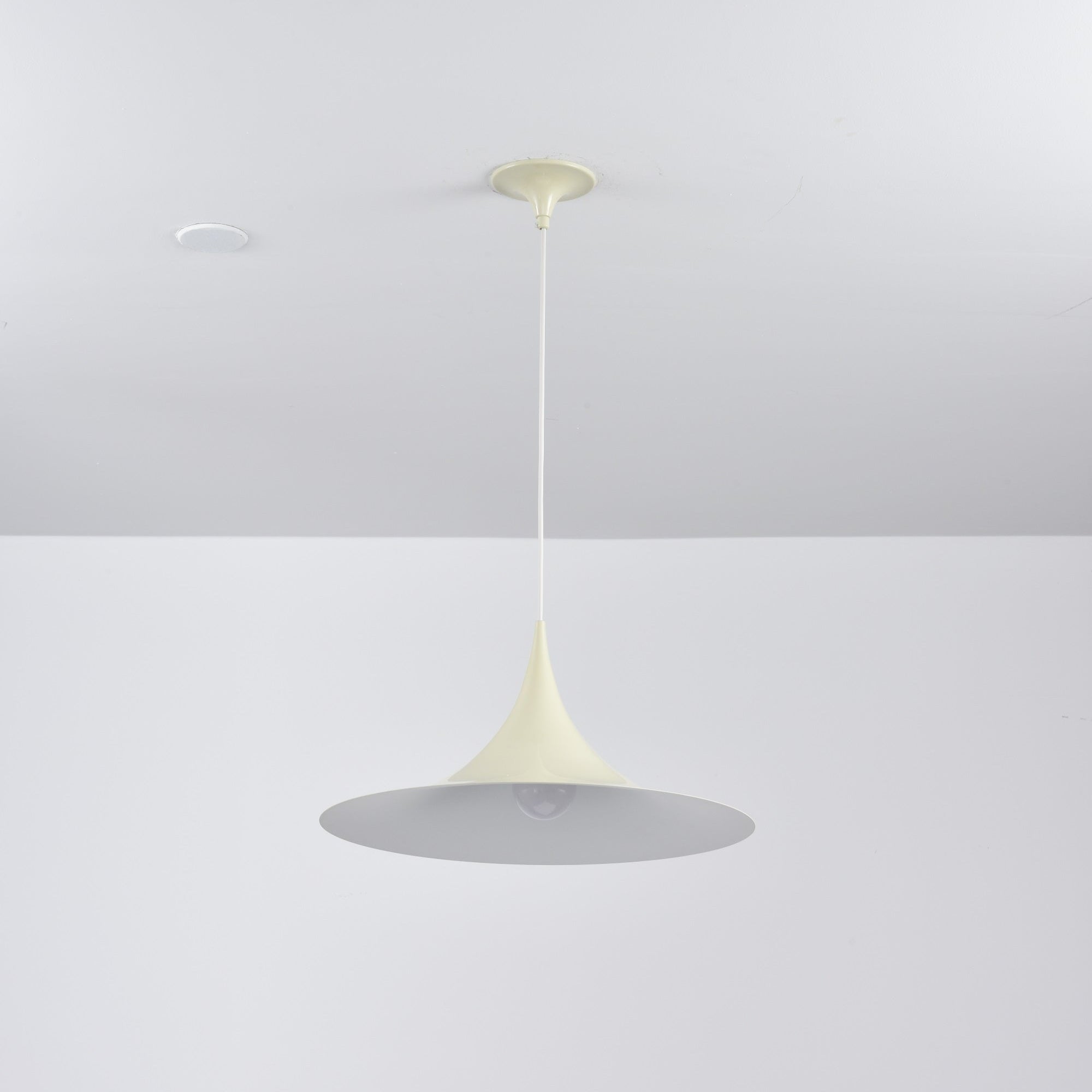 Althiran Suspension Acier Sculpturale