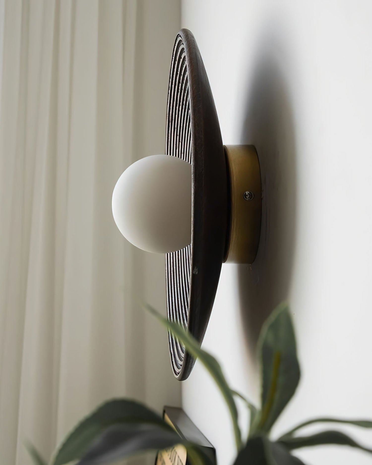 Serena Applique Murale Bois Rond Minimaliste