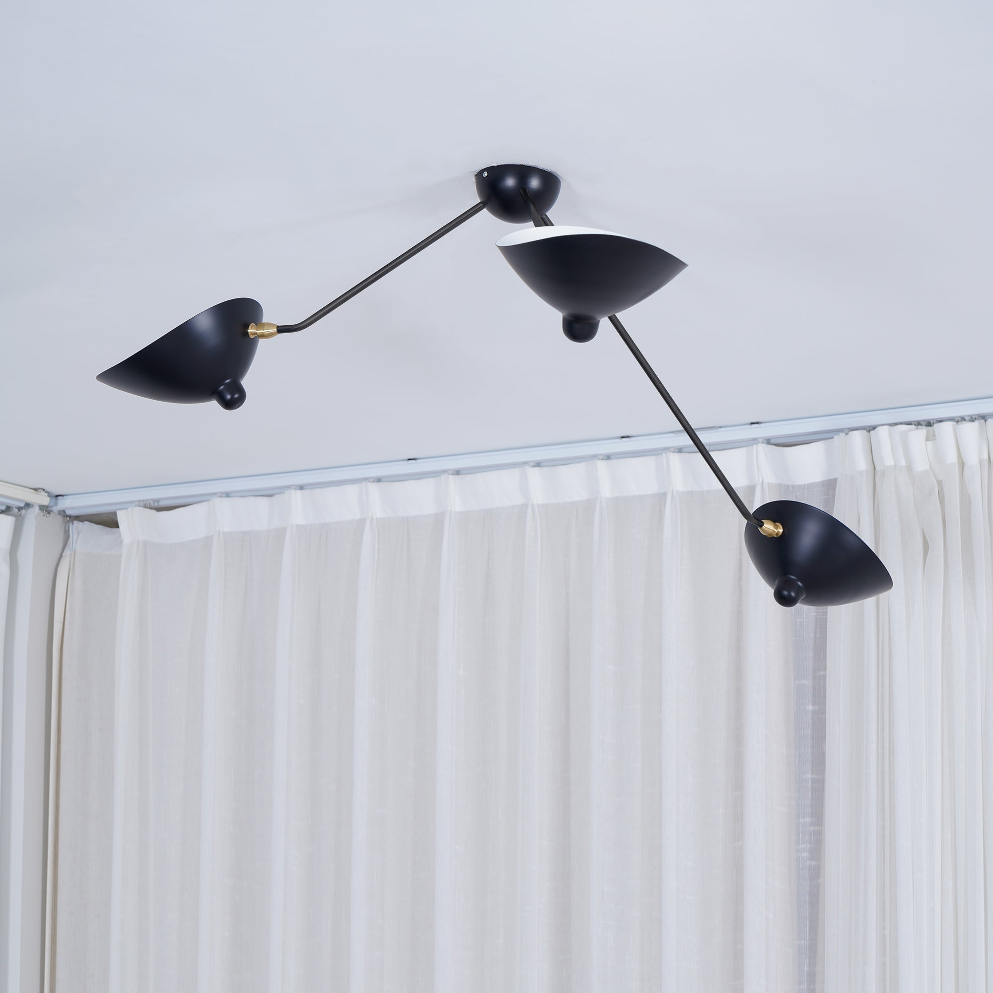 Solara Plafonnier Trois Bras Noir Sculptural