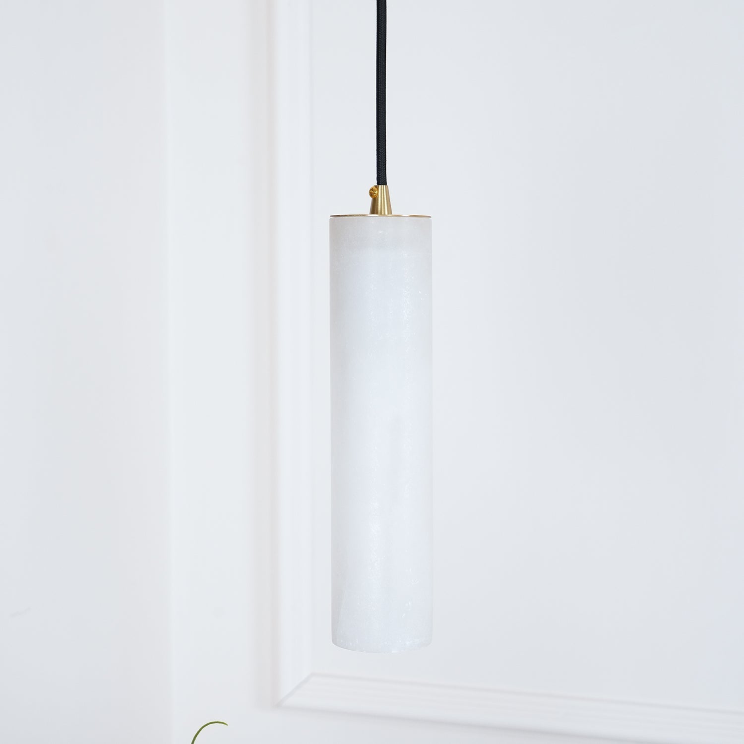 Nyxara Suspension Cluster Albâtre