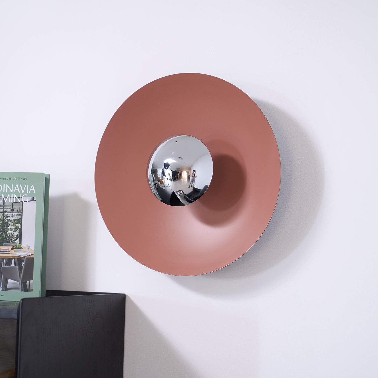 Erlirora Simplicity Glow Plug-in Wall Light