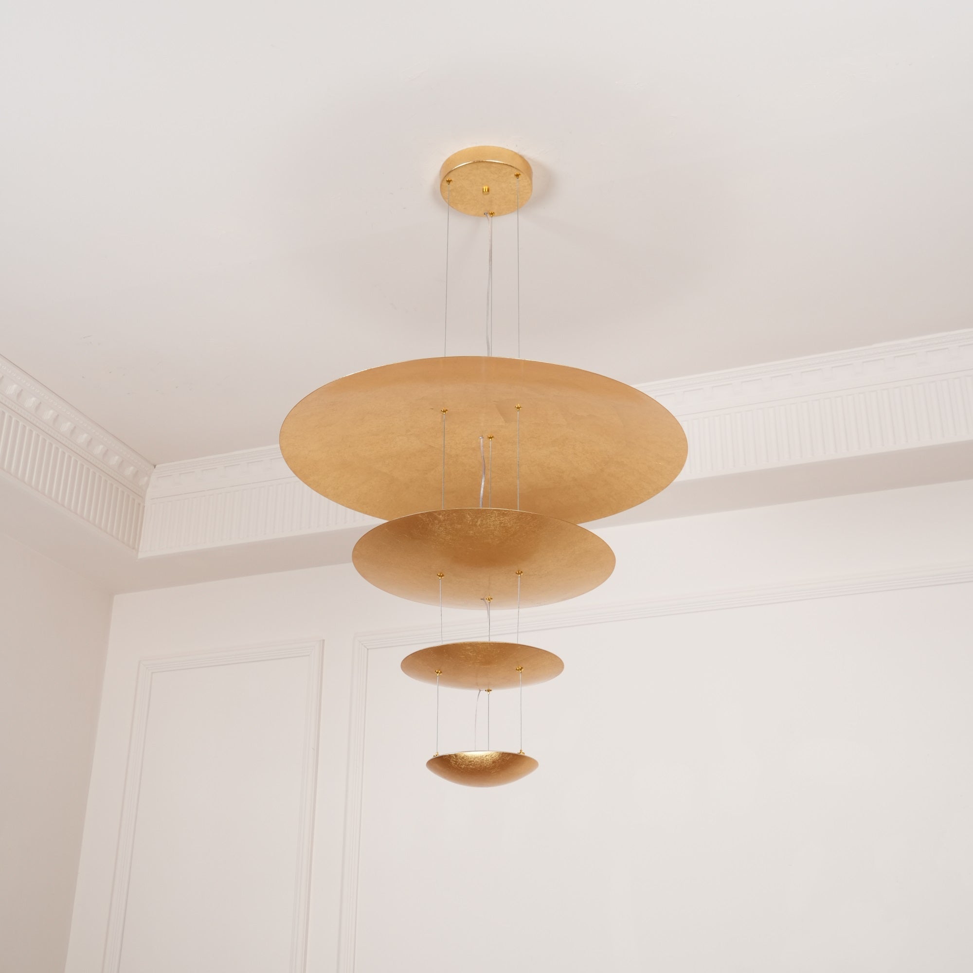 Zathaara Suspension Feuilles d’Or Étagées