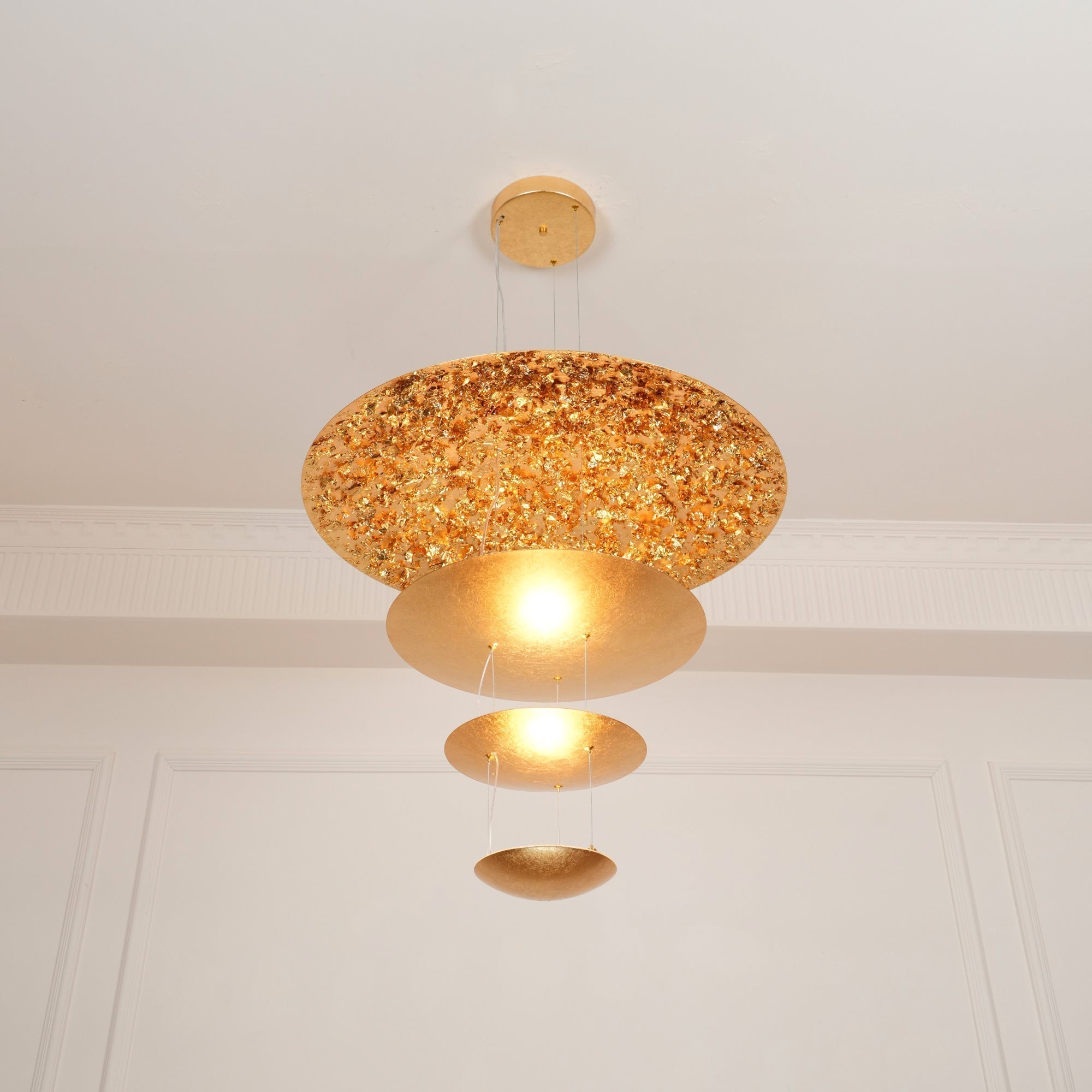 Zathaara Suspension Feuilles d’Or Étagées