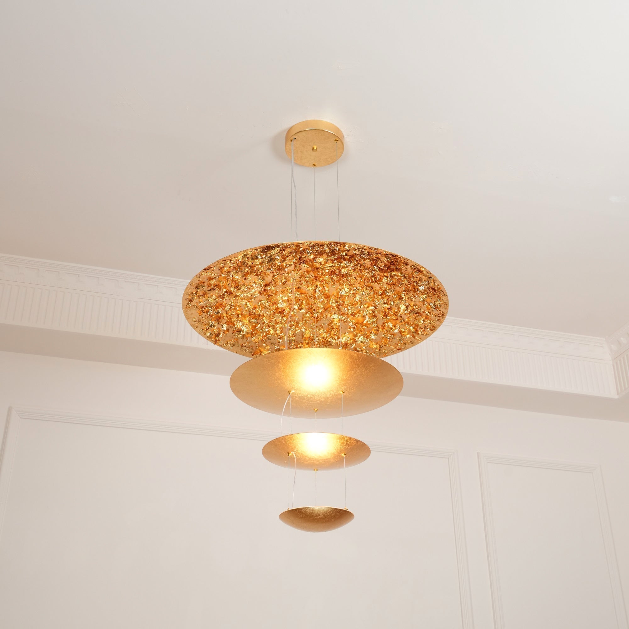 Zathaara Suspension Feuilles d’Or Étagées