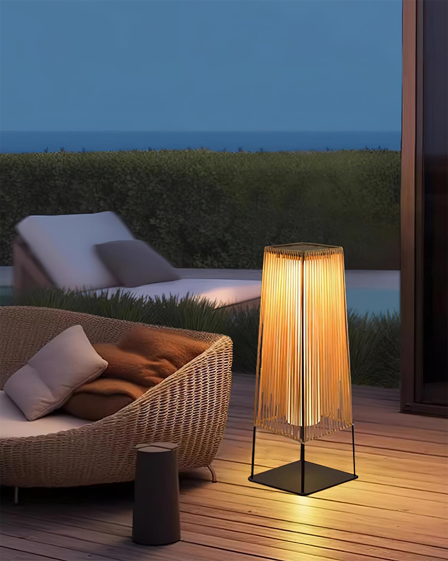 Solara Lampe de Poteau Extérieure à Lames Verticales