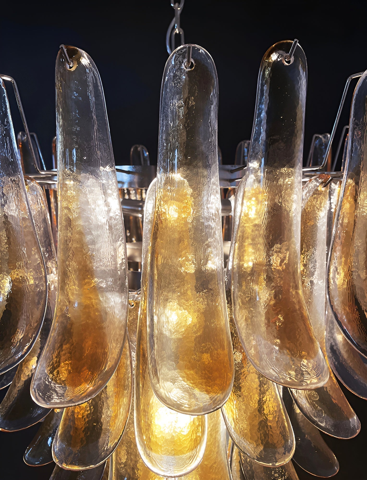 Aurora Lustre Ambre Verre Pétales Superposé Luxe