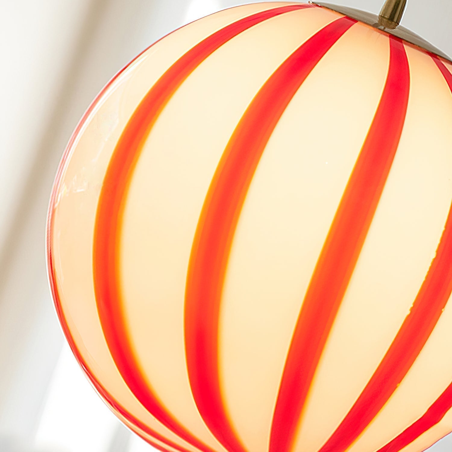 Aira Suspension Rayures Rouges Mignonne