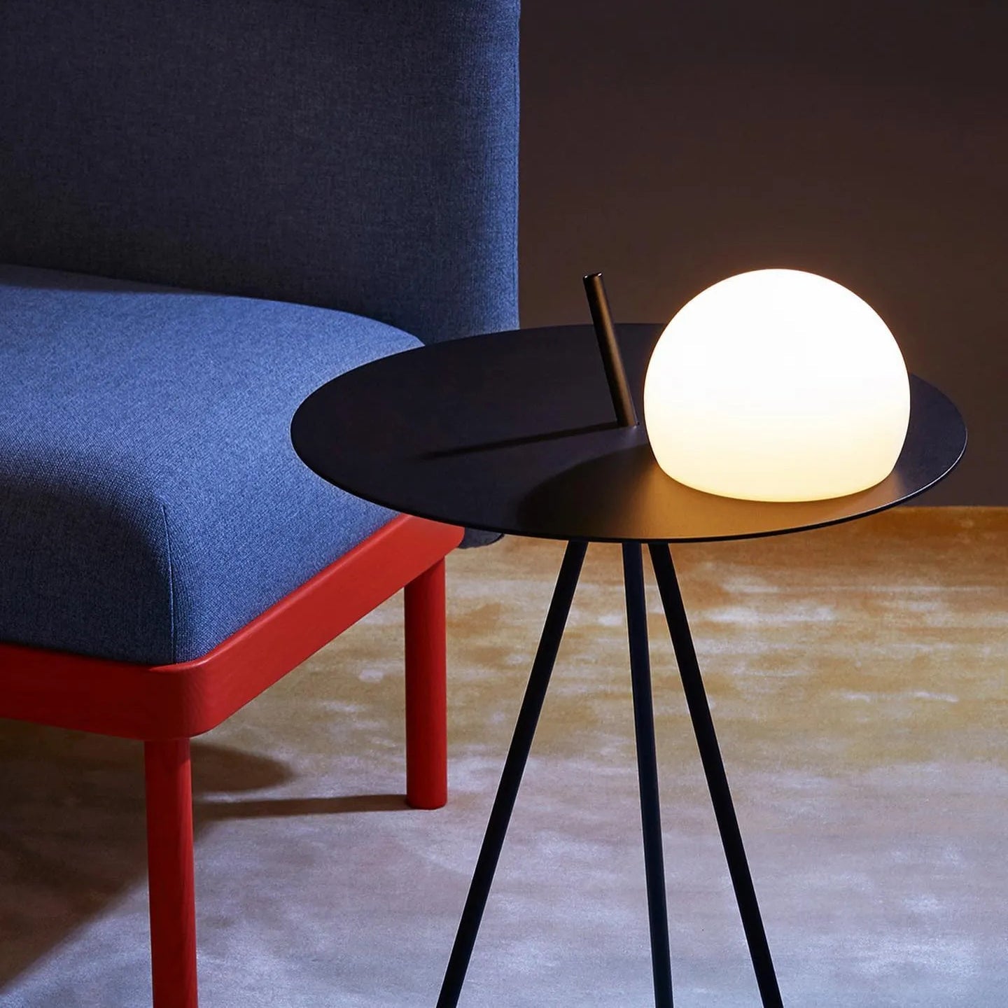 Ray Solar Tripod Outdoor  Table Floor Lamp
