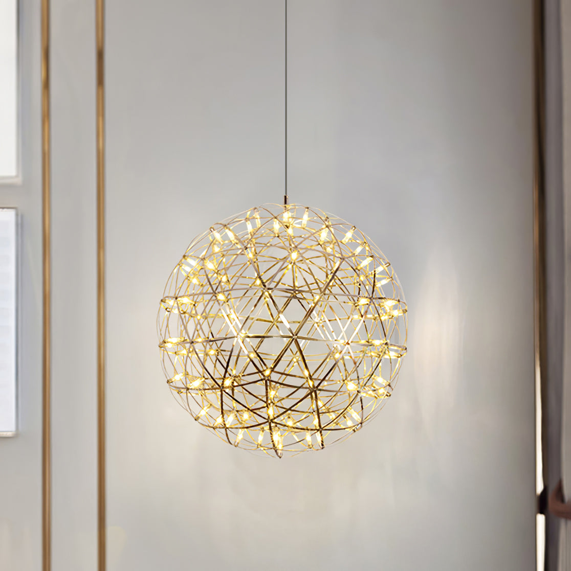 Ivthayra Suspension Boule Dorée de Luxe Postmoderne