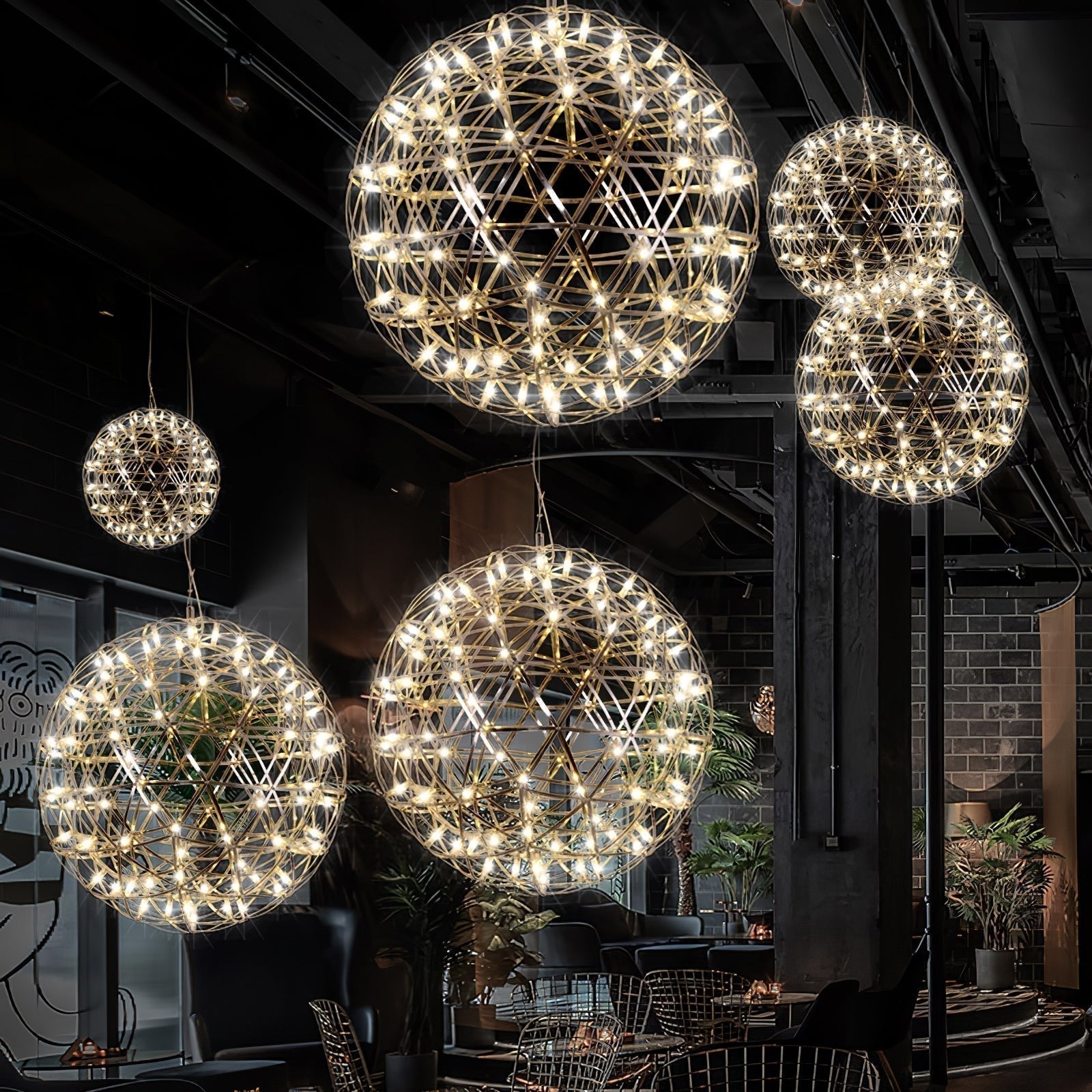Ivthayra Suspension Boule Dorée de Luxe Postmoderne