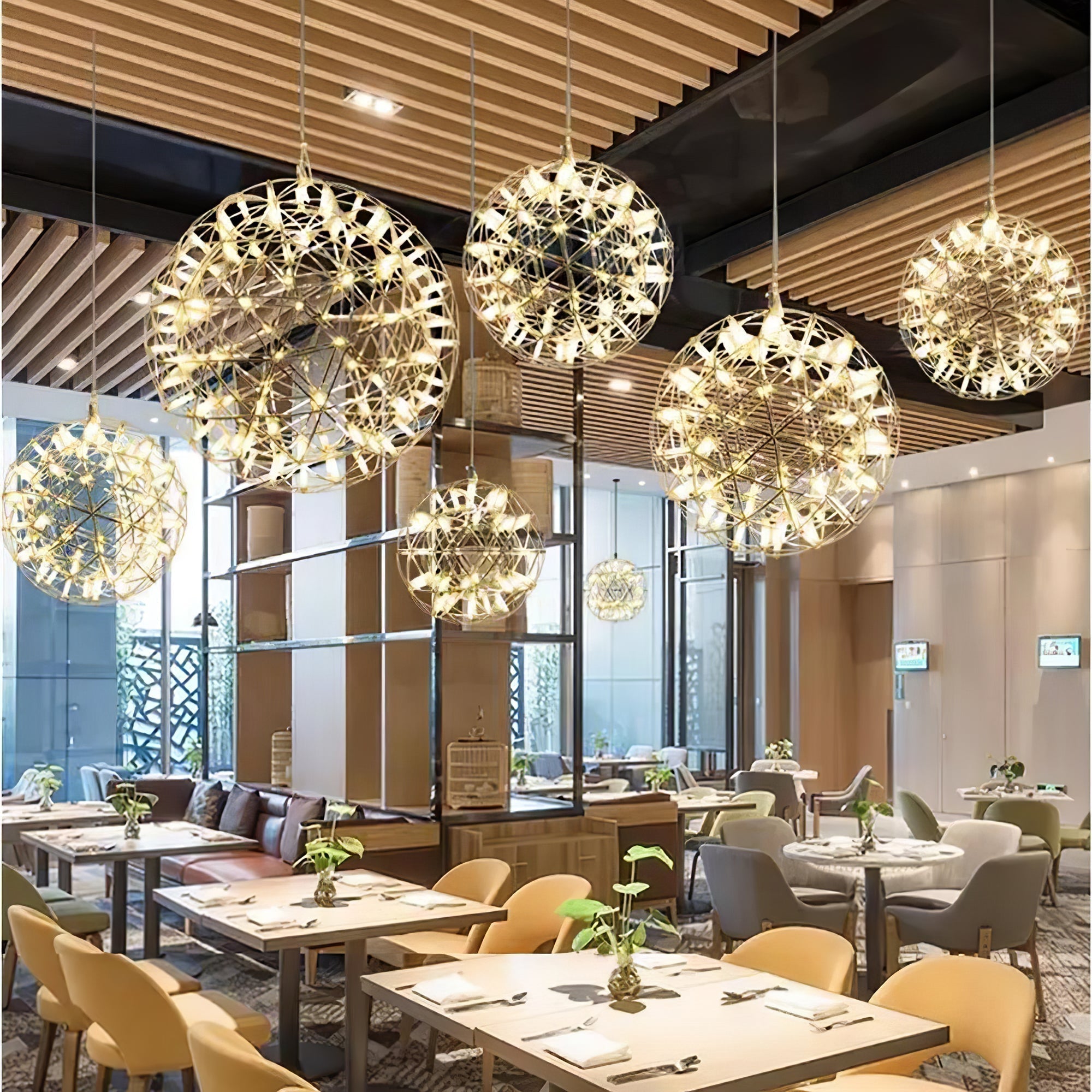 Ivthayra Suspension Boule Dorée de Luxe Postmoderne