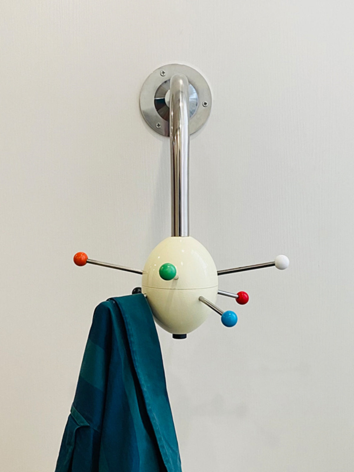 Sputnik Porte-Manteau Mural avec Crochets Colorés pour Couloir Moderne
