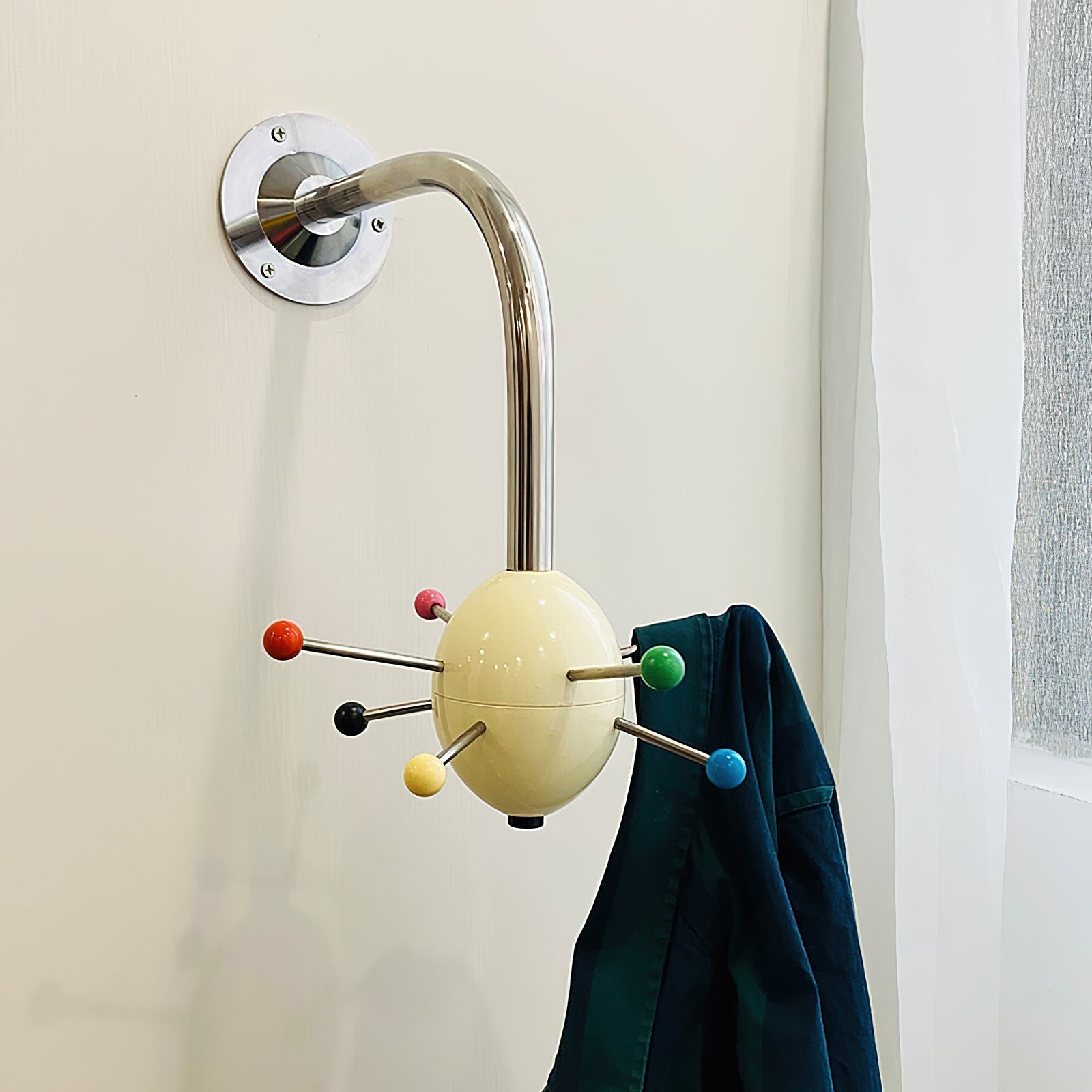Sputnik Porte-Manteau Mural avec Crochets Colorés pour Couloir Moderne