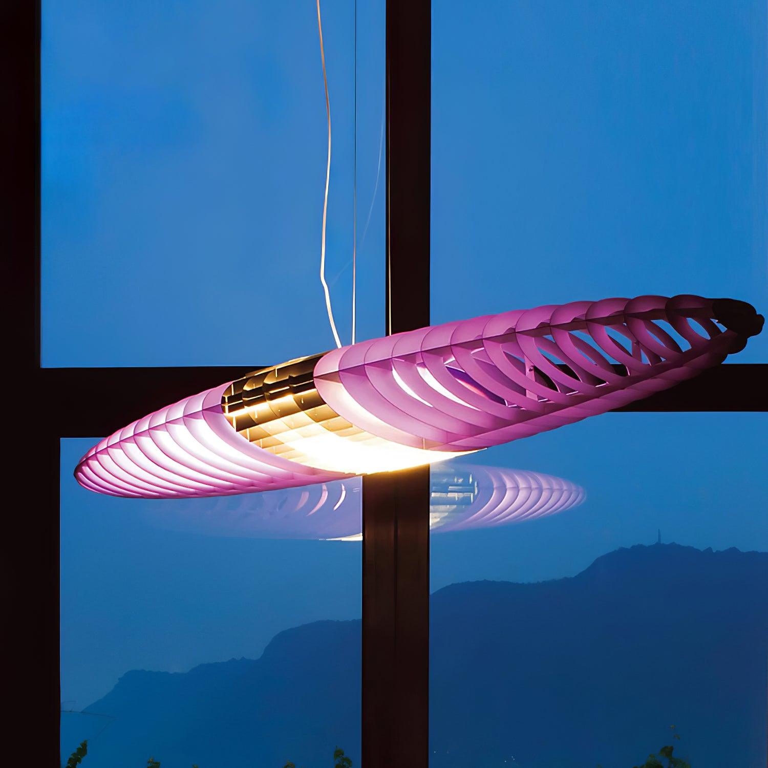 StarShip Suspension Futuriste Sculpturale