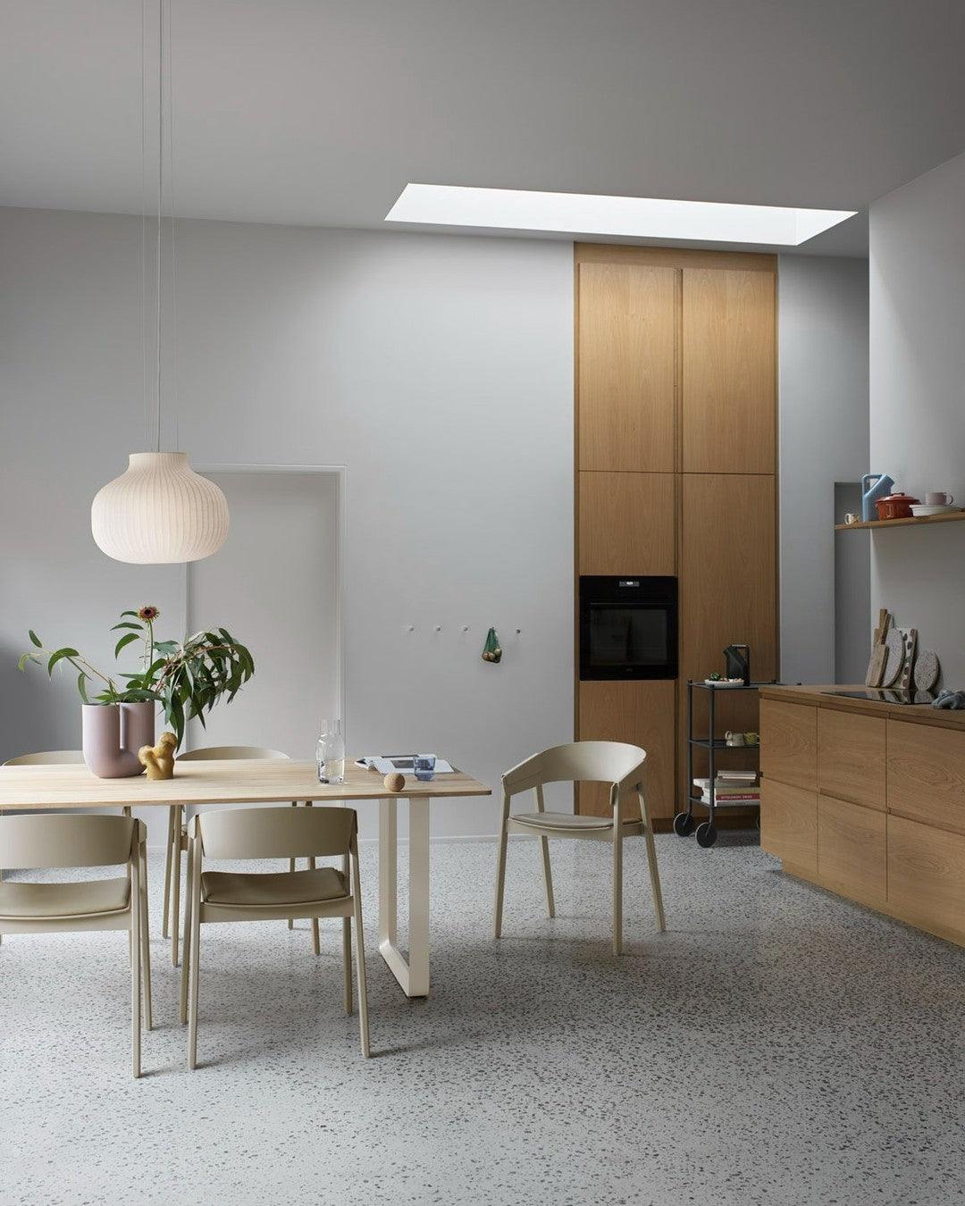 Suspension Abat-jour en Soie Pliée Courbée Moderne Minimaliste