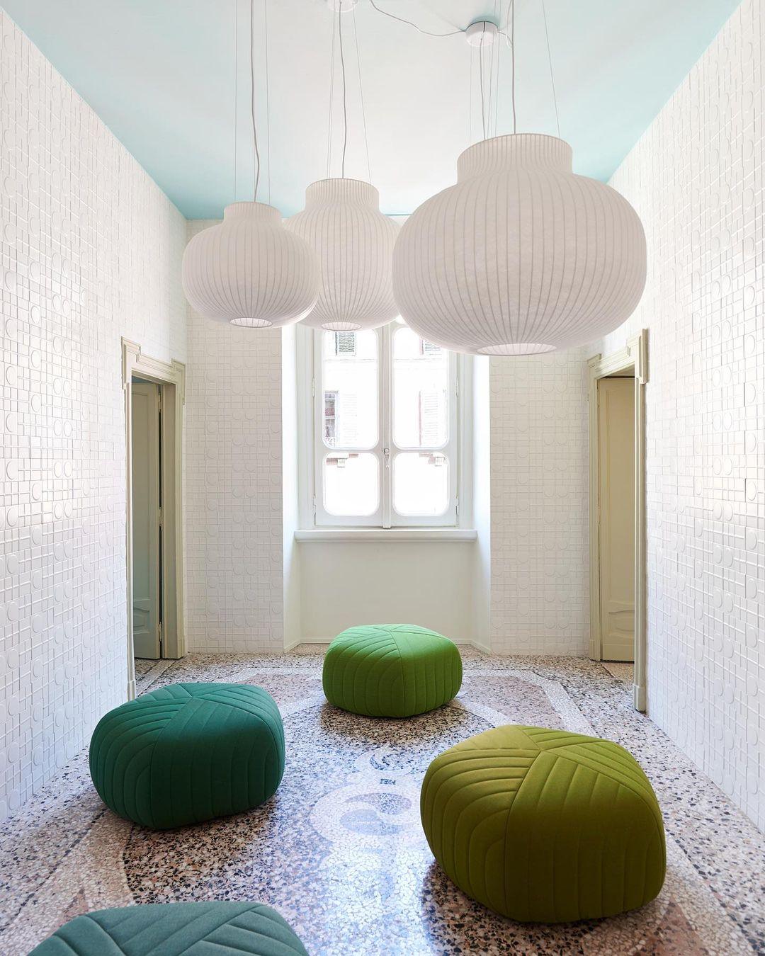 Suspension Abat-jour en Soie Pliée Courbée Moderne Minimaliste