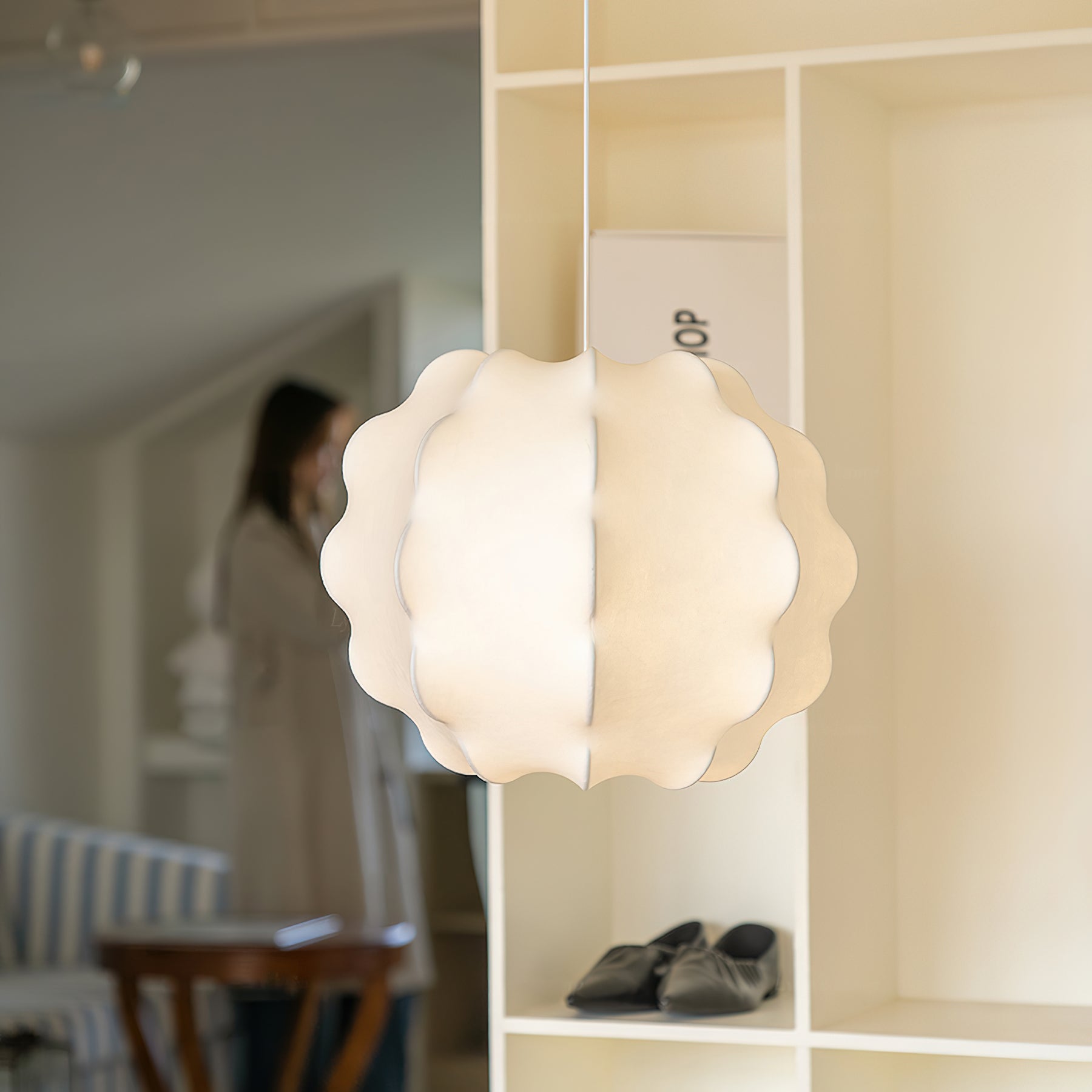 Striata Courbe Suspension