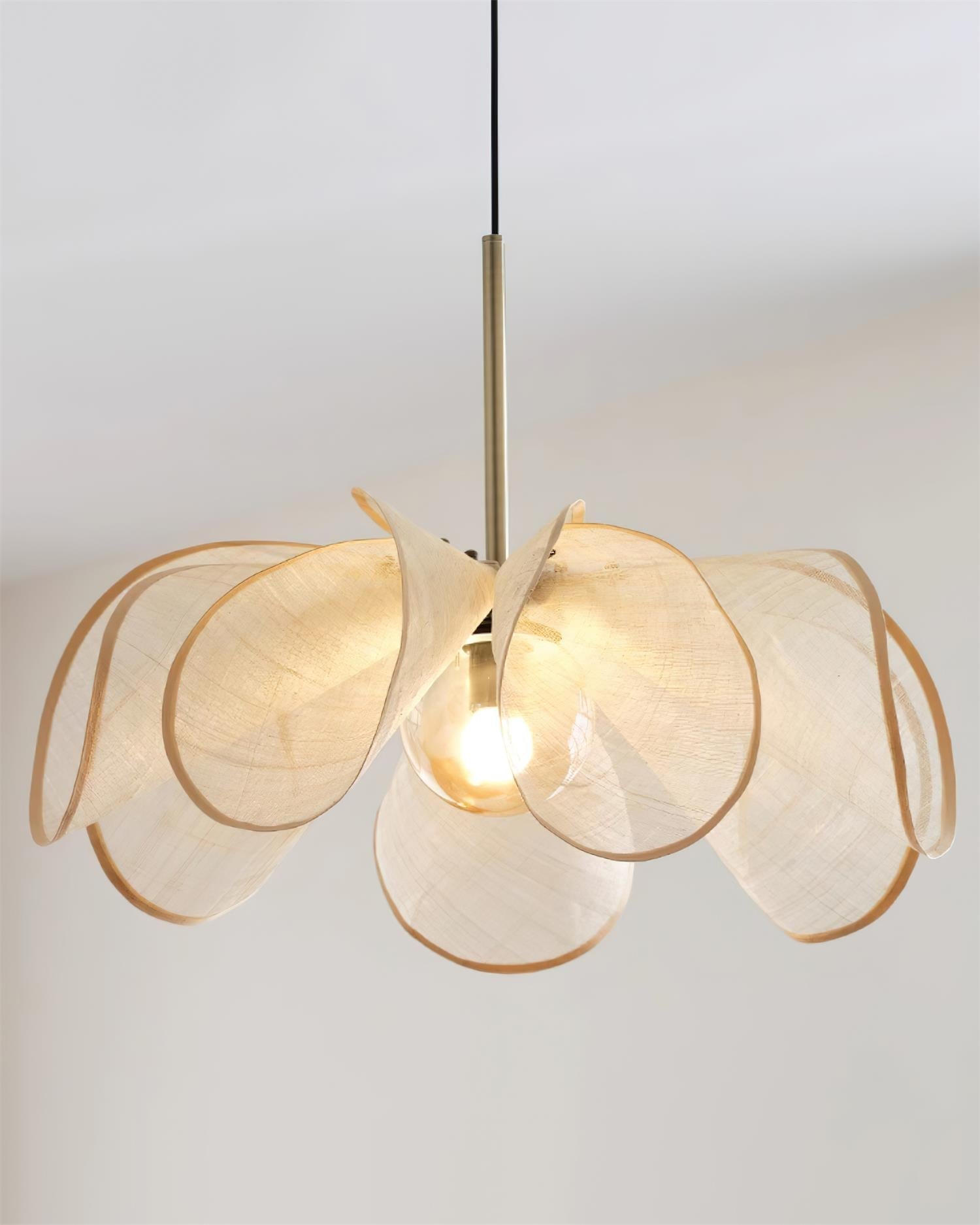 Pendant Lampe Pétale Abat-jour Fibre Végétale Marron Doux Ambiance Bohème