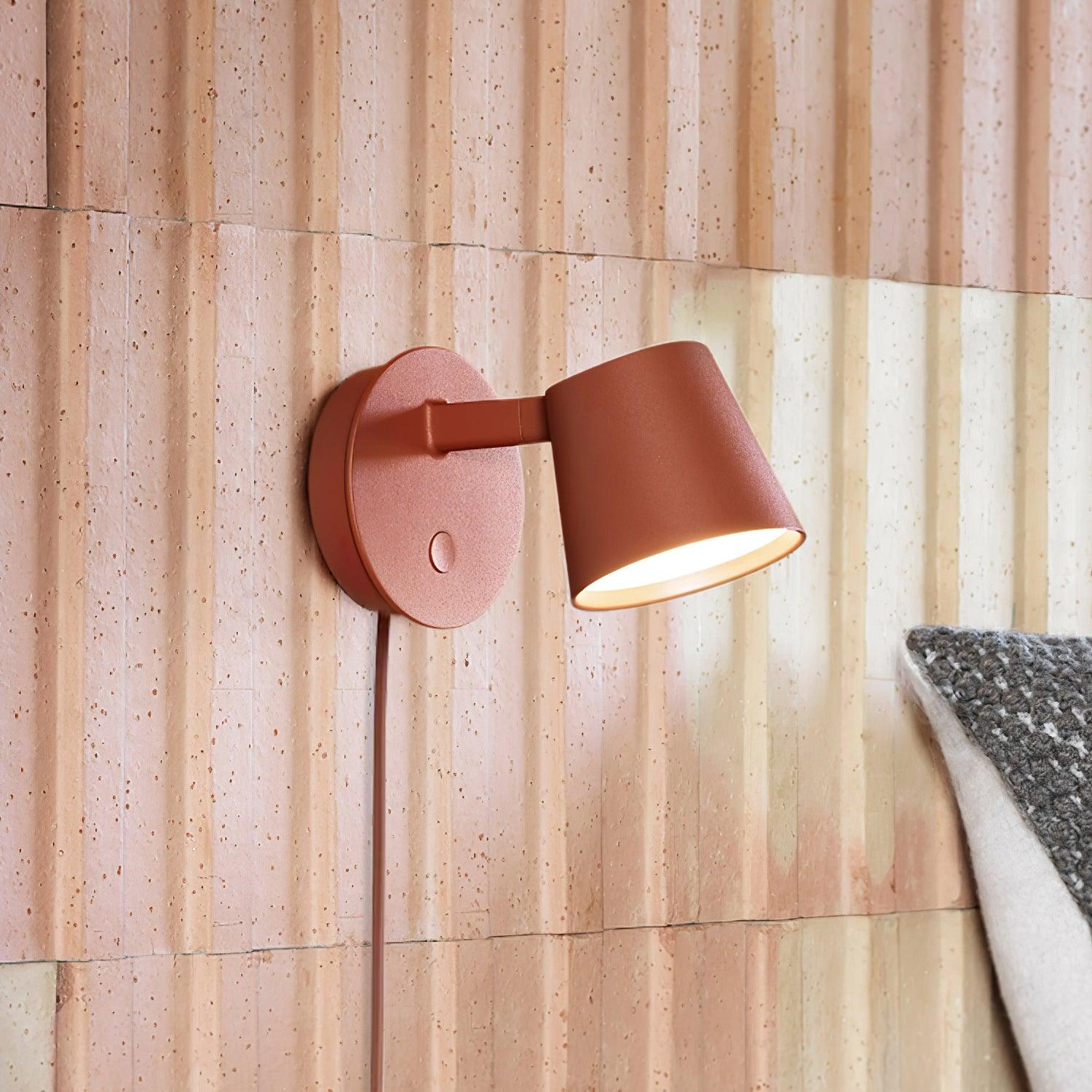 Olmirara Modern Minimalist Plug-In Wall Lamp