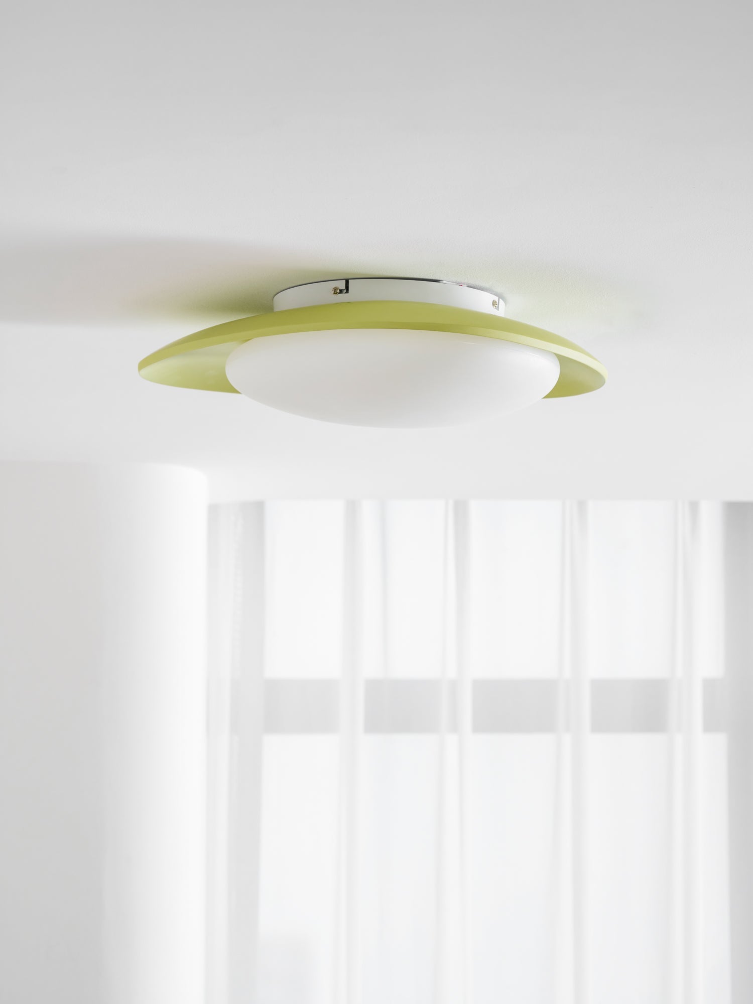 Solara Suspension Résine Ovale Douce Contemporaine