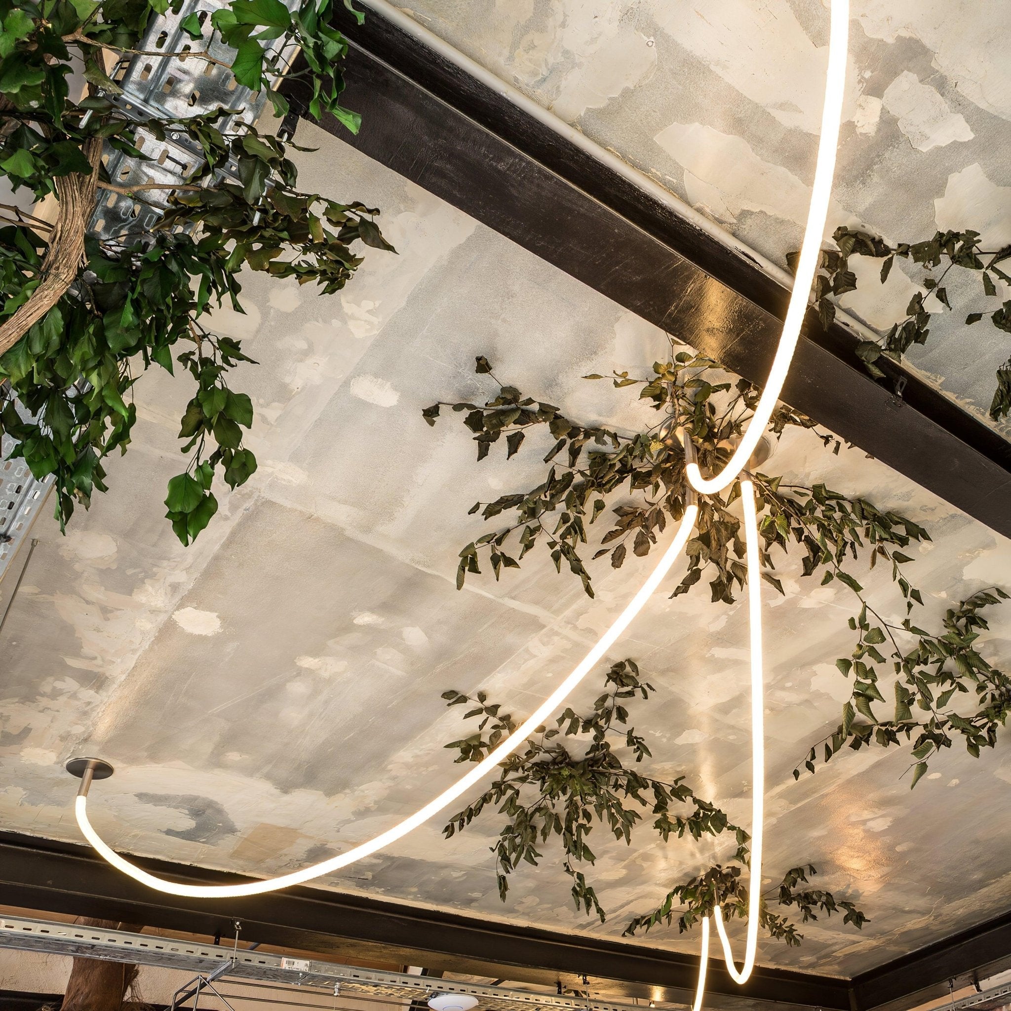 Solara Suspension Courbe Flexible Silicone Laiton