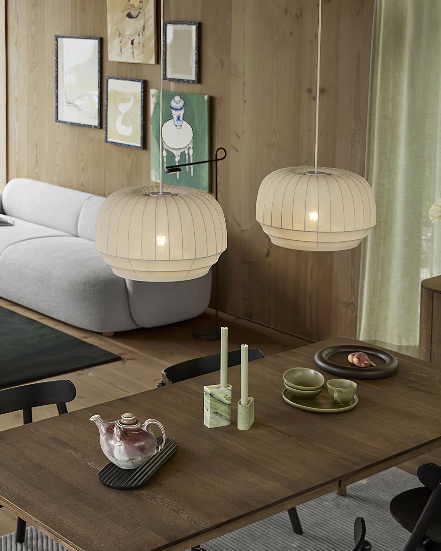 Suspension Luminaire Soie Abat-jour Blanc Tissu Lignes Verticales Doux Moderne Minimaliste