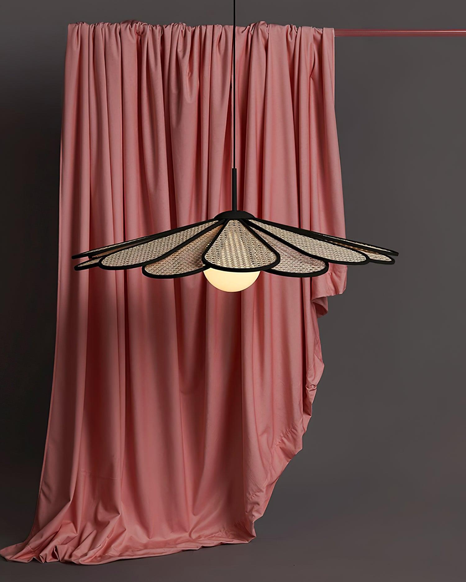 Luma Suspension Abat-jour Pétale Rattan