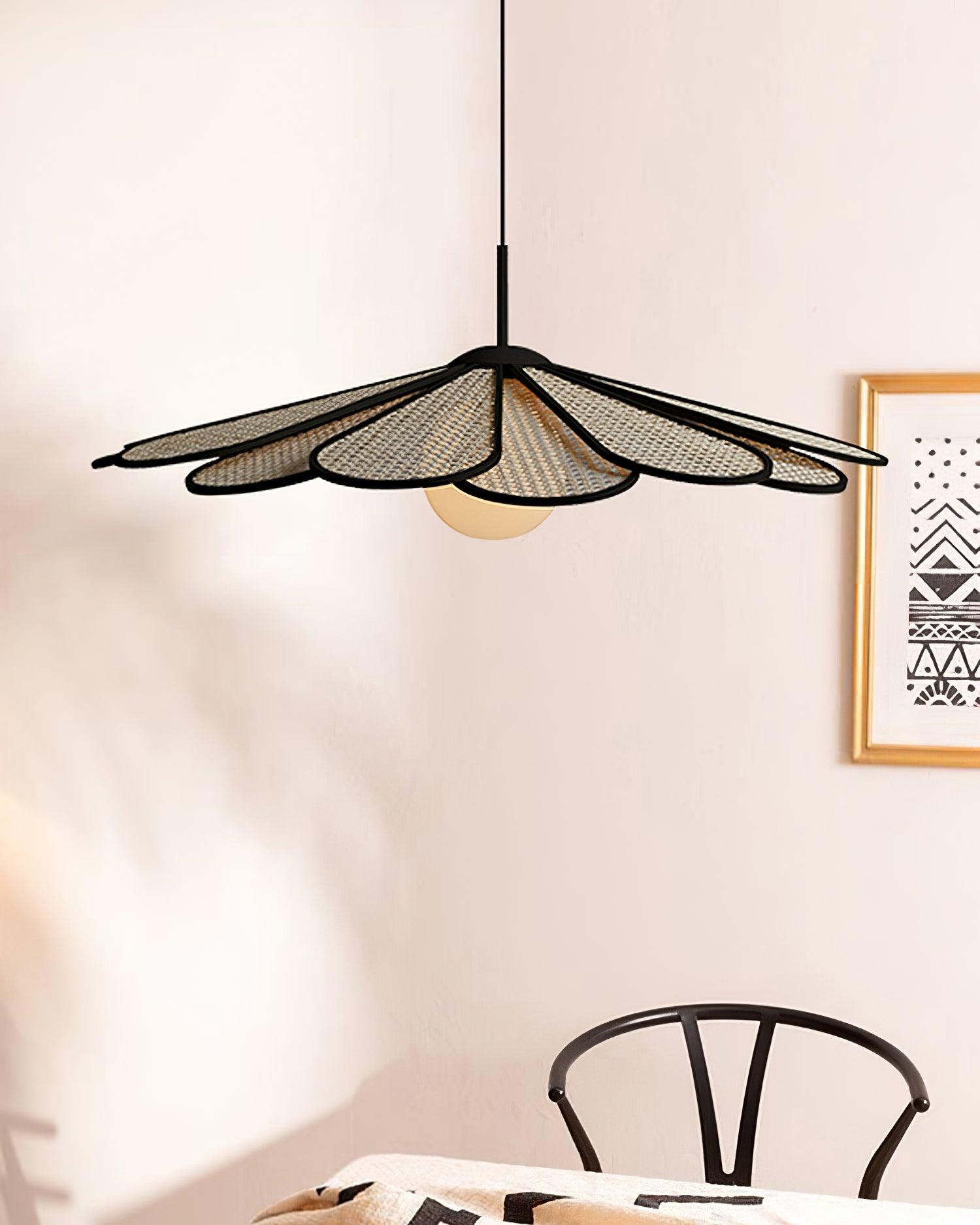 Luma Suspension Abat-jour Pétale Rattan