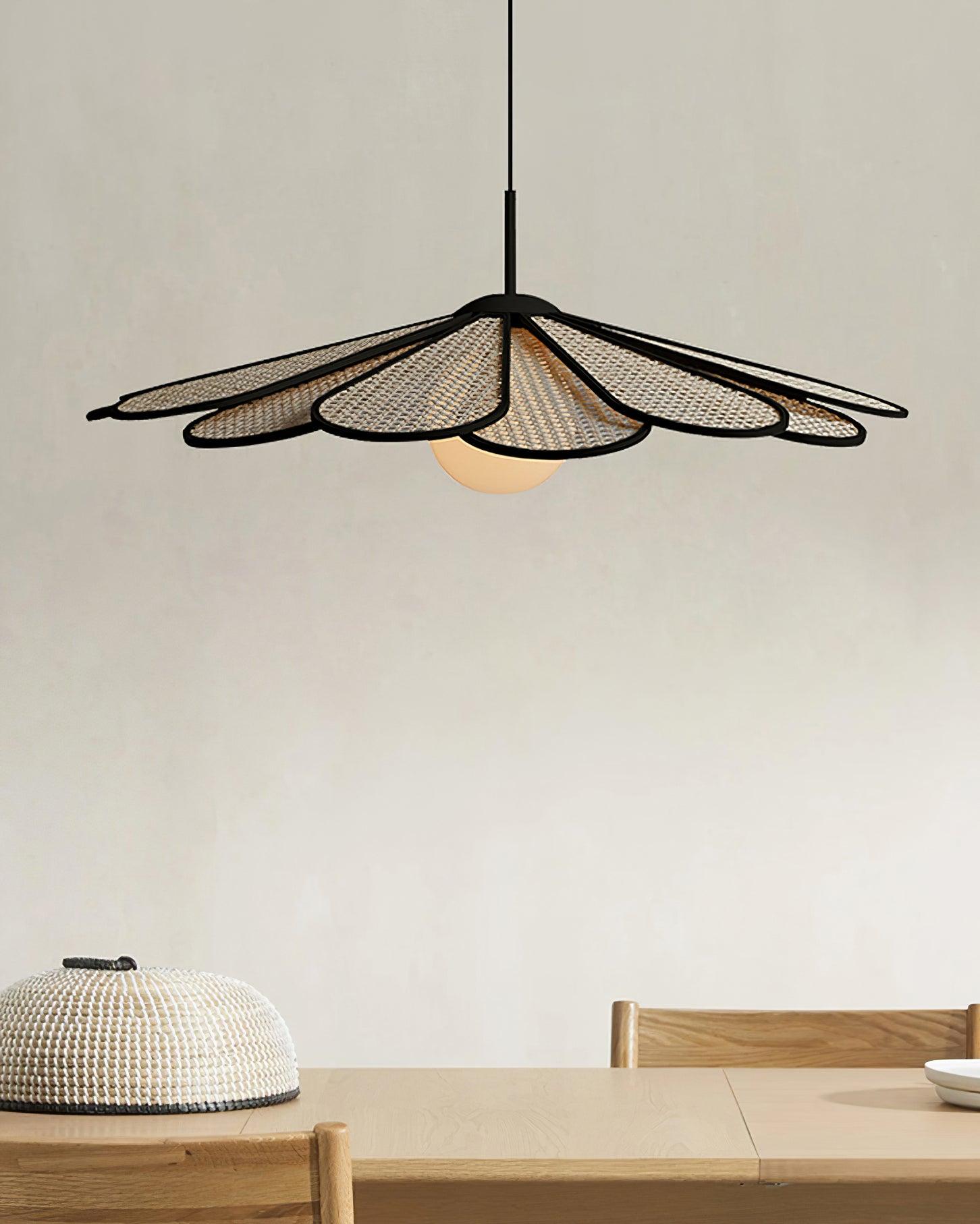 Luma Suspension Abat-jour Pétale Rattan