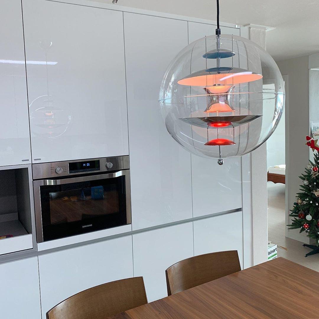 Caleca Suspension Futuriste